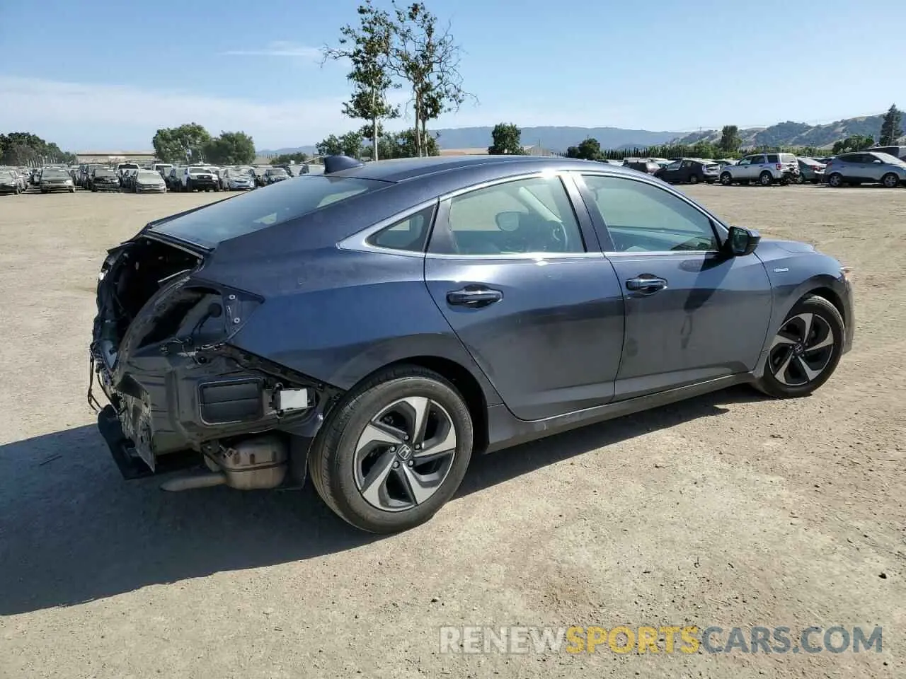 3 Photograph of a damaged car 19XZE4F59NE006168 HONDA INSIGHT 2022