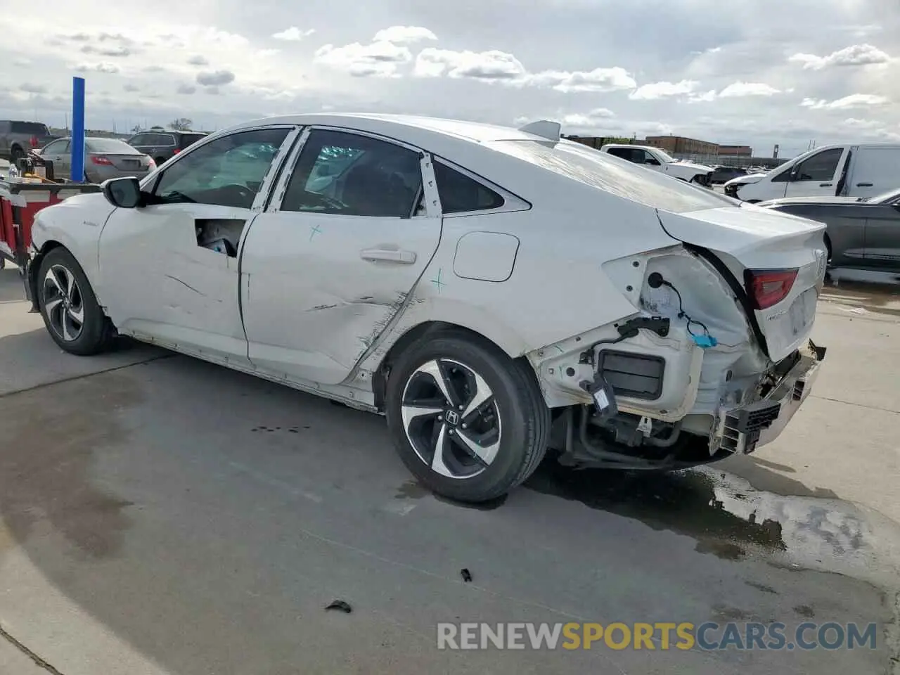 2 Photograph of a damaged car 19XZE4F59NE010298 HONDA INSIGHT 2022