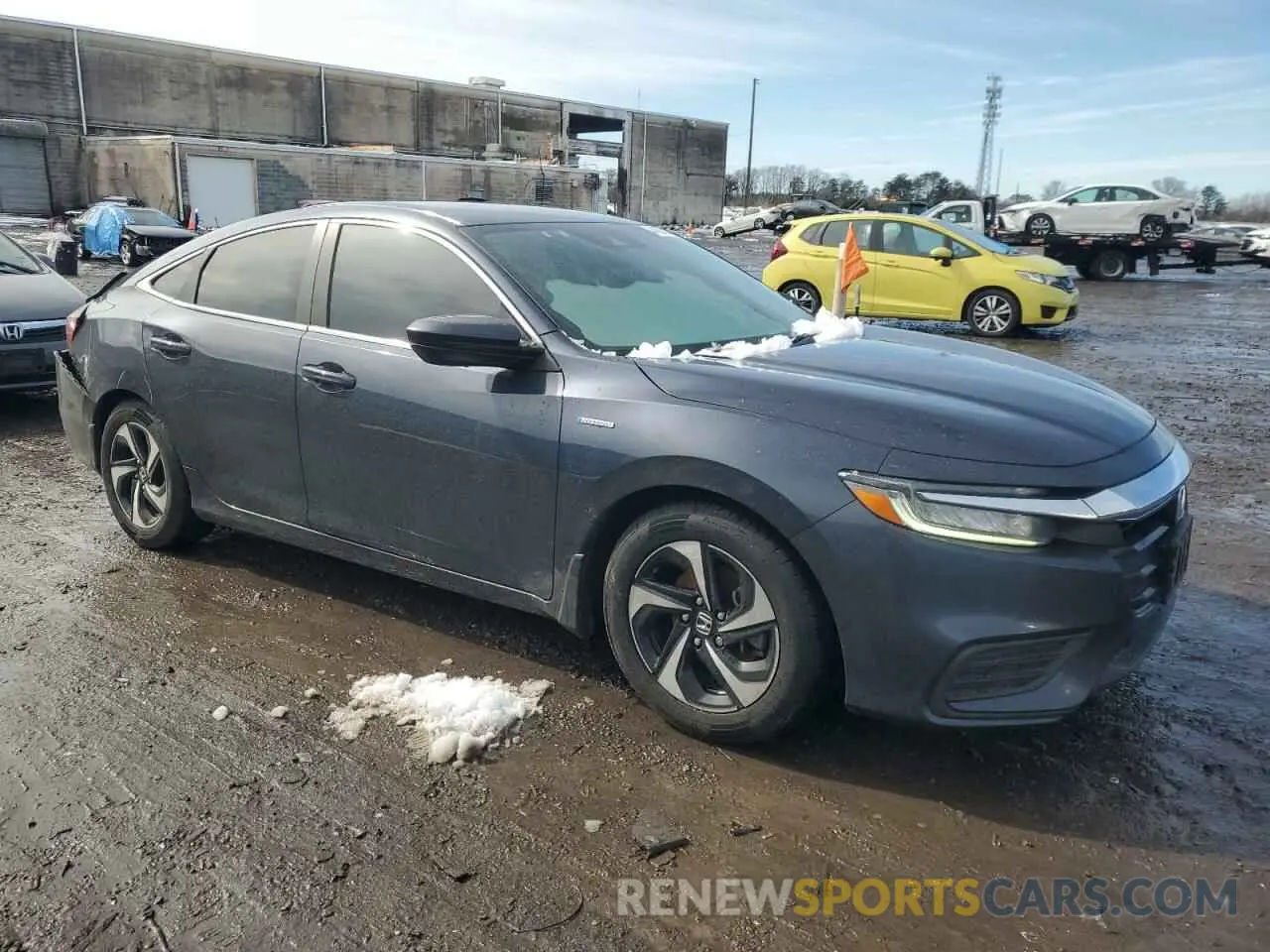 4 Photograph of a damaged car 19XZE4F5XNE011864 HONDA INSIGHT 2022