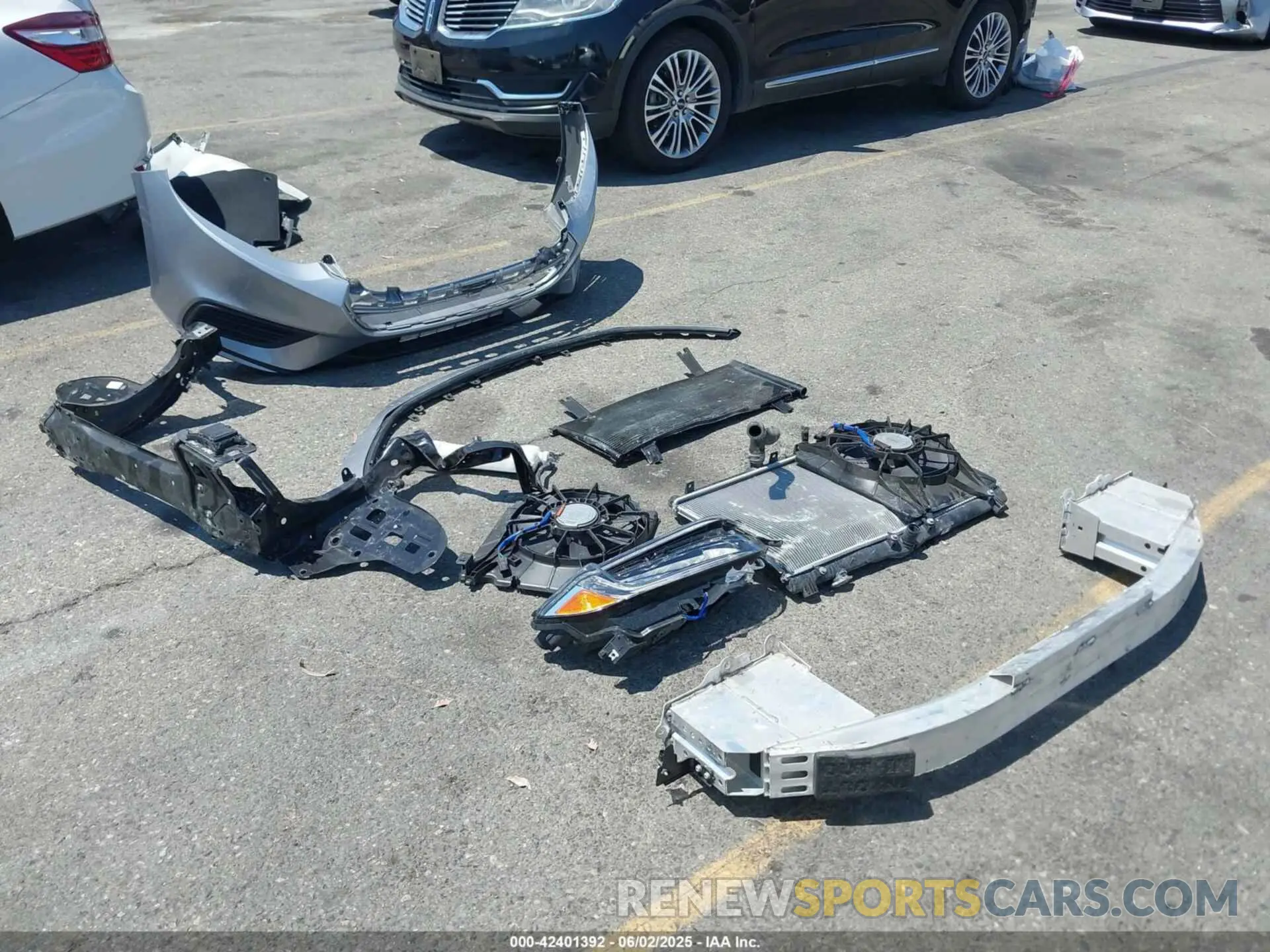 12 Photograph of a damaged car 19XZE4F5XNE015879 HONDA INSIGHT 2022
