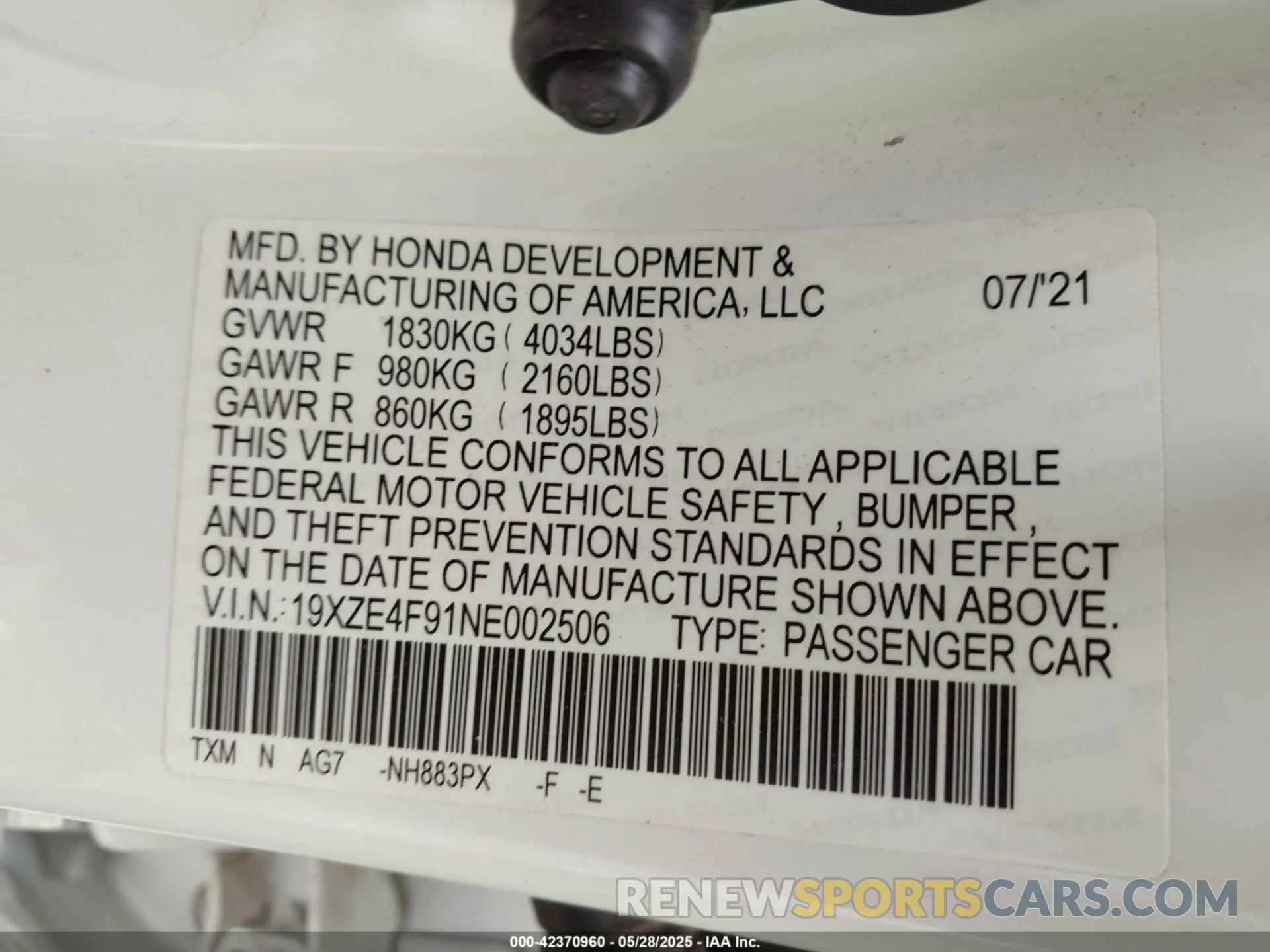 9 Photograph of a damaged car 19XZE4F91NE002506 HONDA INSIGHT 2022