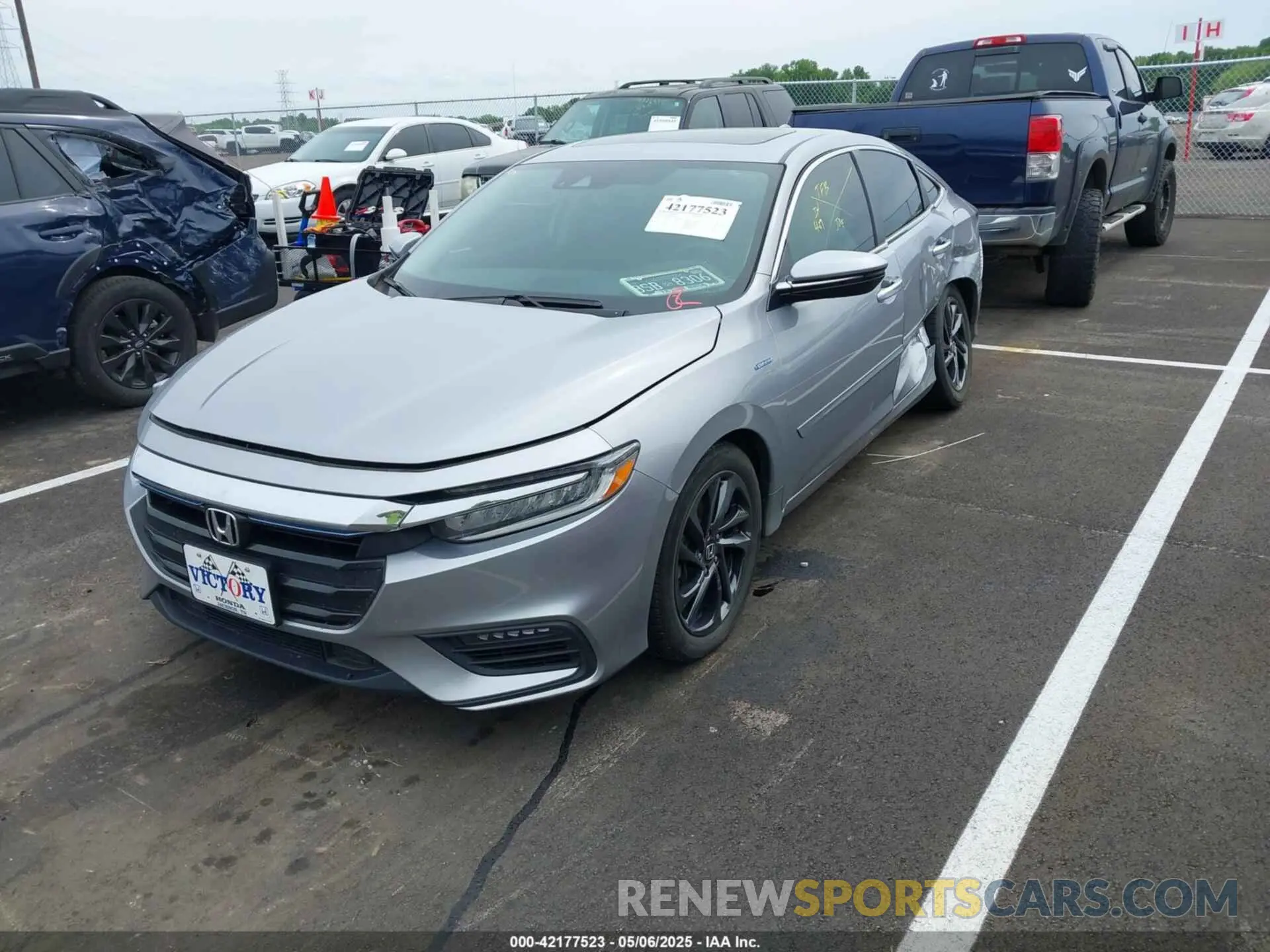 2 Photograph of a damaged car 19XZE4F94NE005917 HONDA INSIGHT 2022