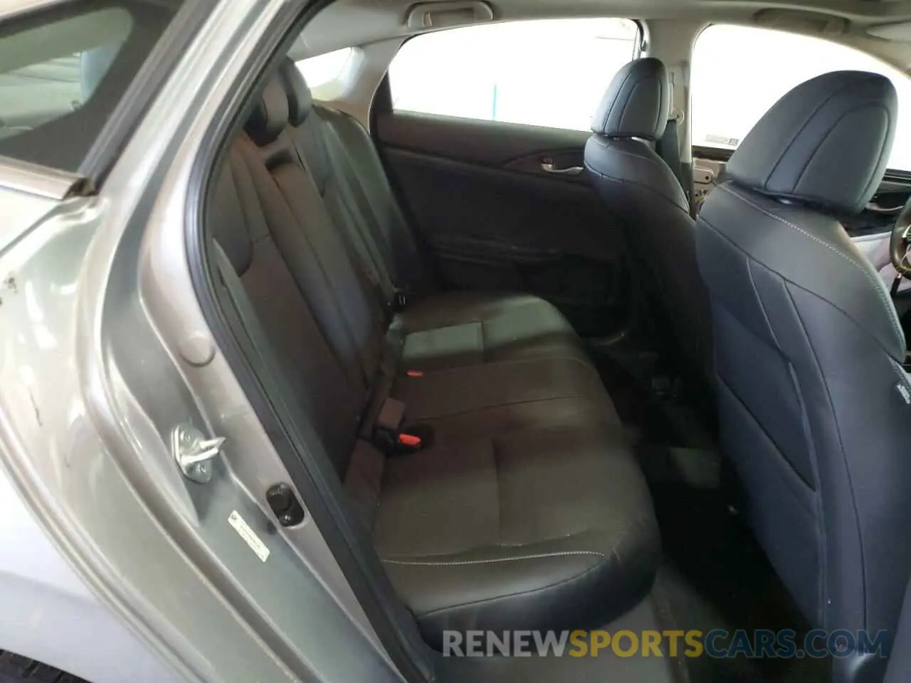 10 Photograph of a damaged car 19XZE4F95NE001343 HONDA INSIGHT 2022