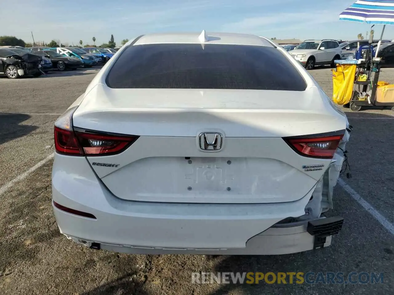 6 Photograph of a damaged car 19XZE4F98NE015432 HONDA INSIGHT 2022
