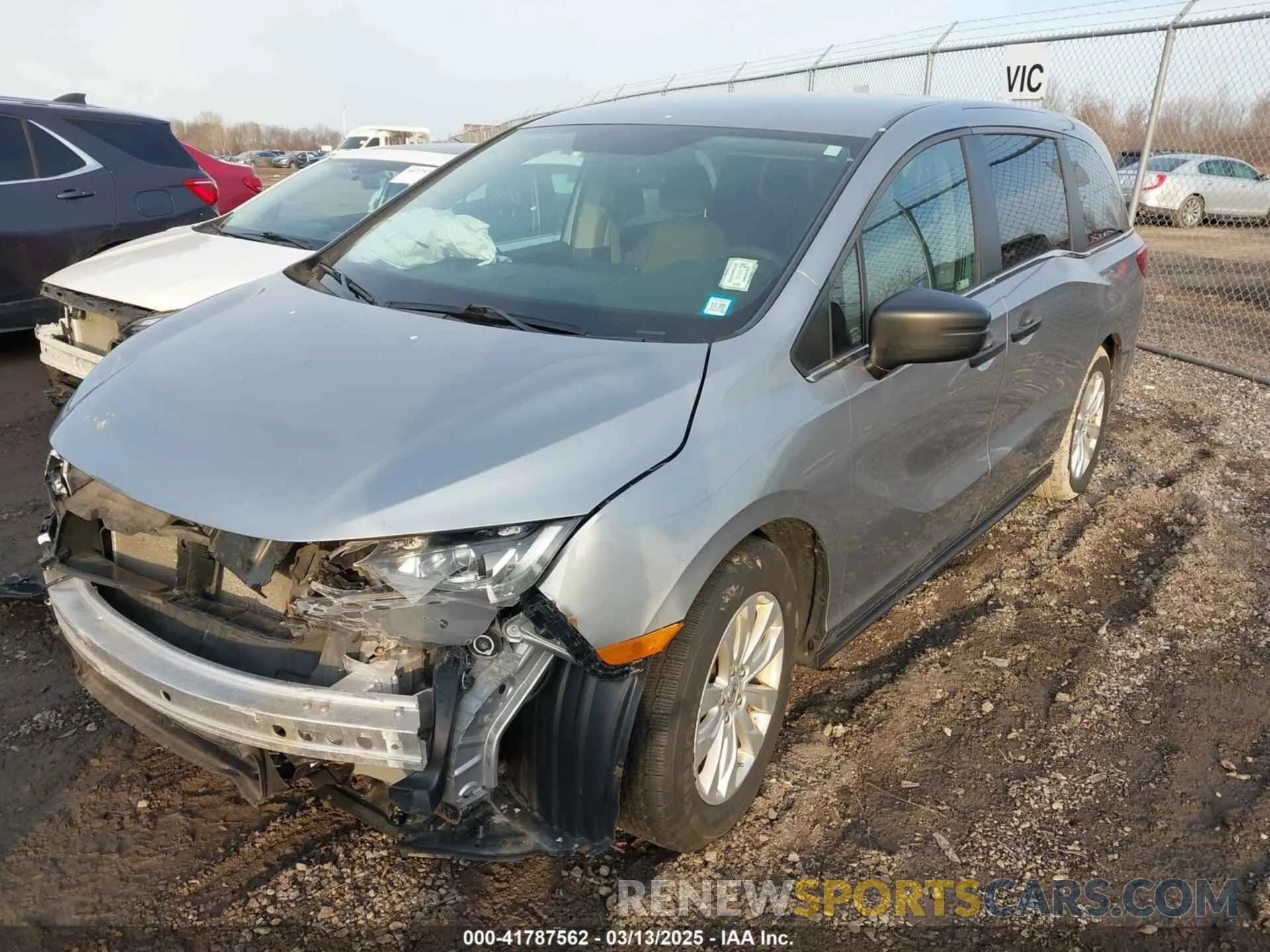 2 Photograph of a damaged car 5FNRL6H20KB028201 HONDA ODYSSEY 2019