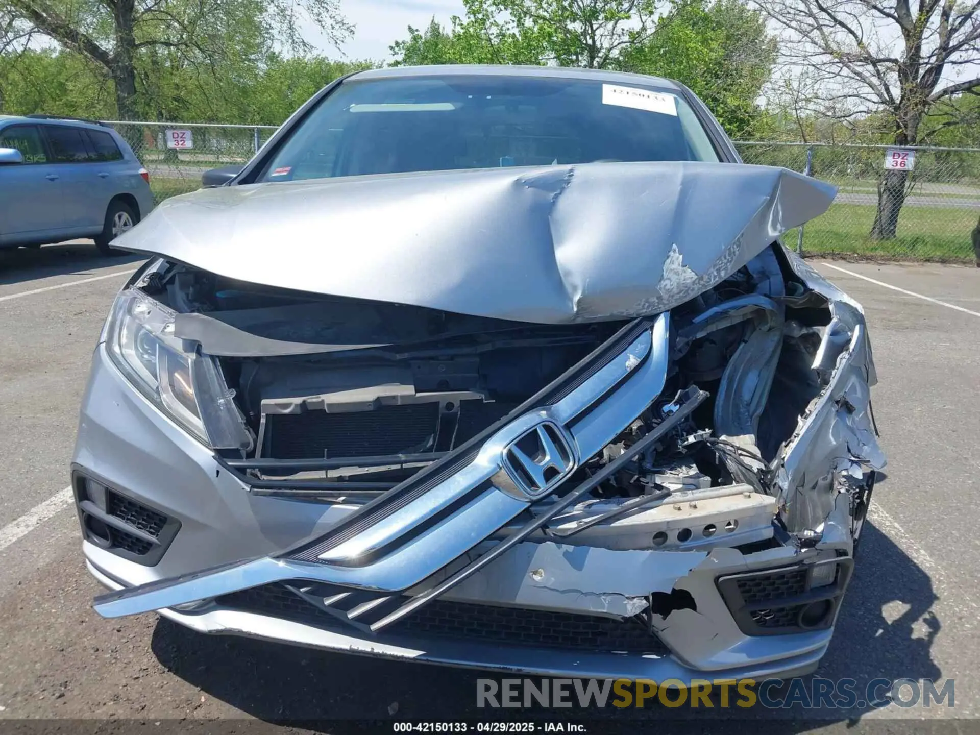 6 Photograph of a damaged car 5FNRL6H20KB074790 HONDA ODYSSEY 2019
