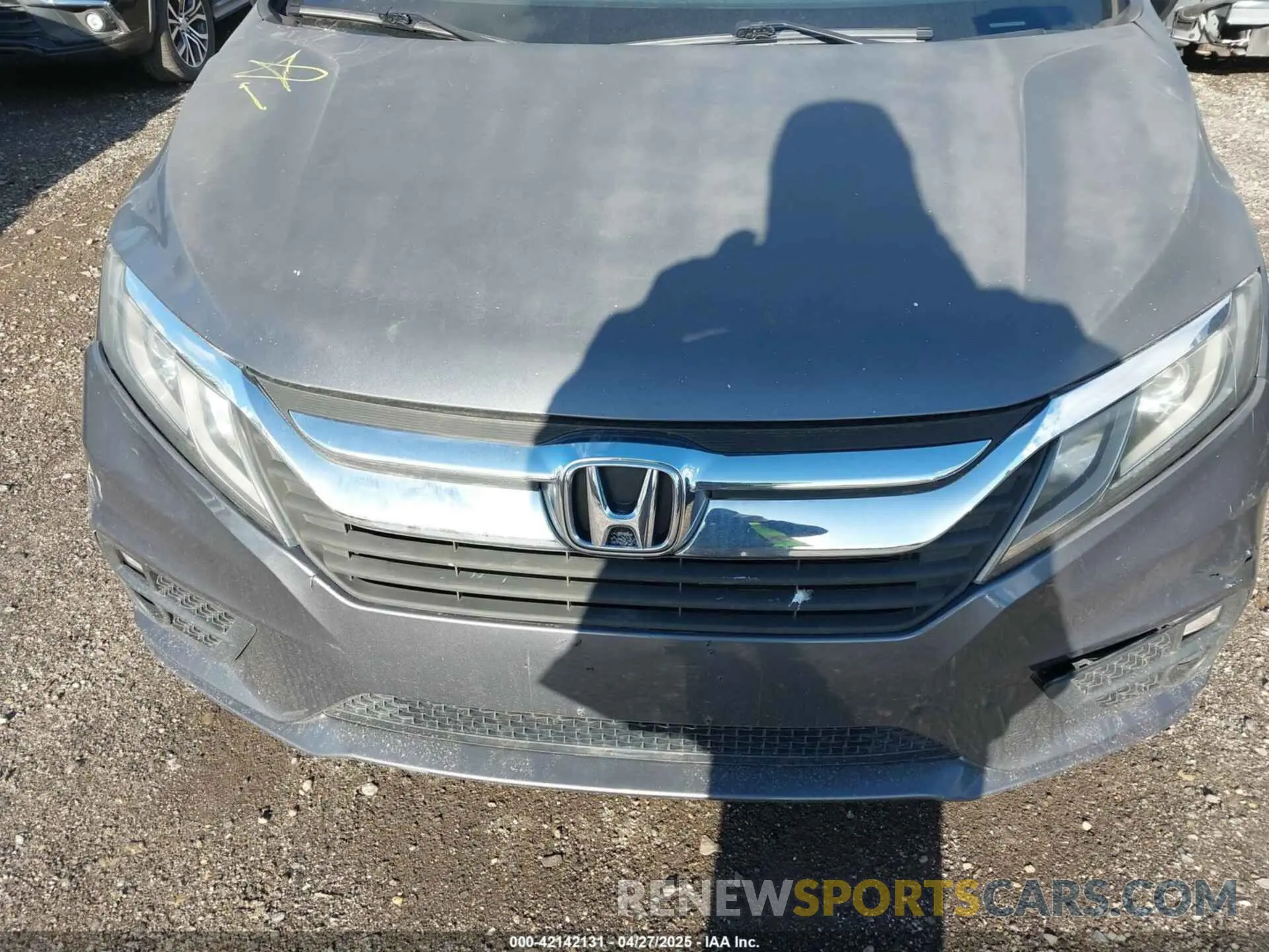 10 Photograph of a damaged car 5FNRL6H24KB102011 HONDA ODYSSEY 2019