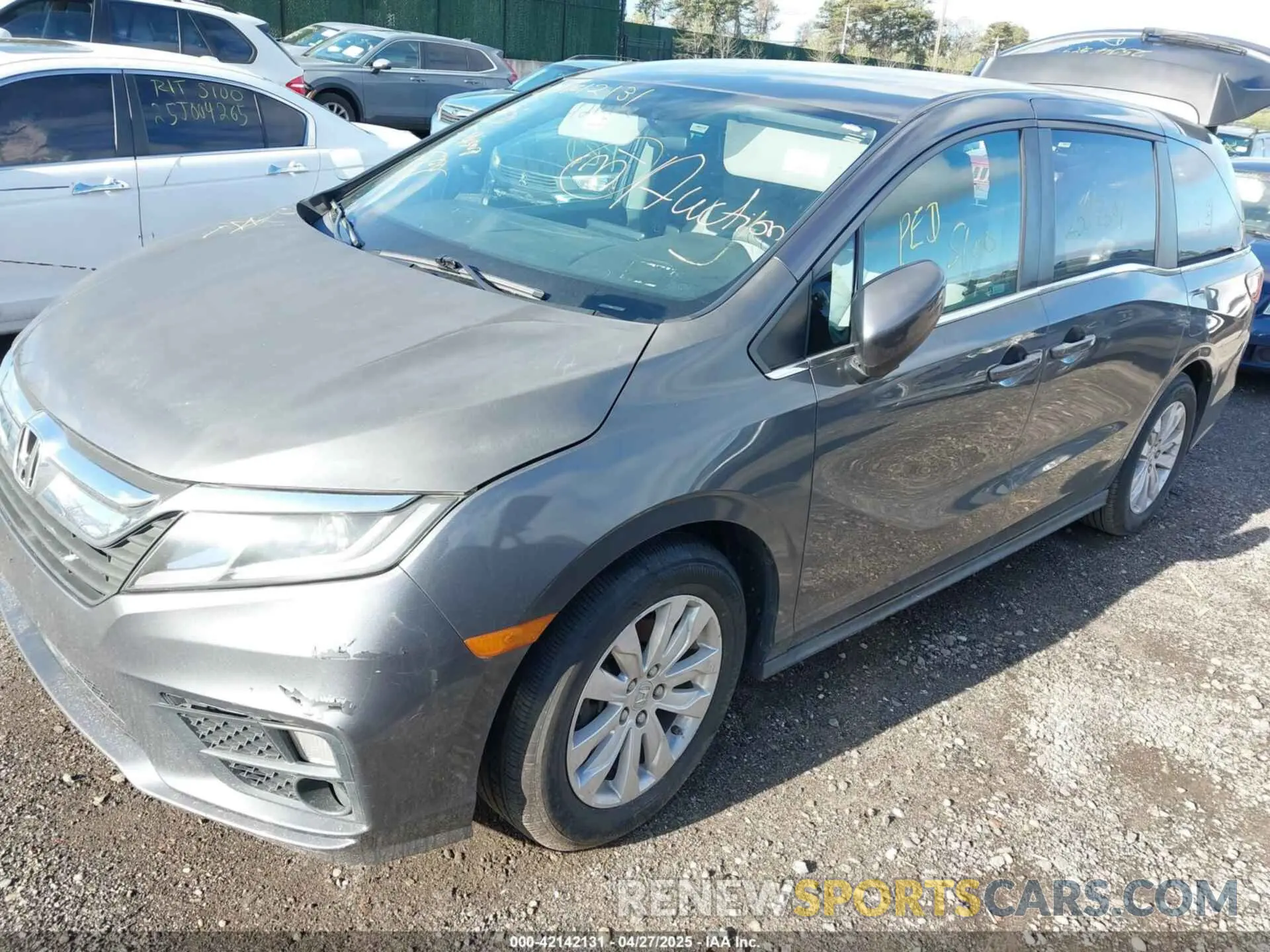 2 Photograph of a damaged car 5FNRL6H24KB102011 HONDA ODYSSEY 2019
