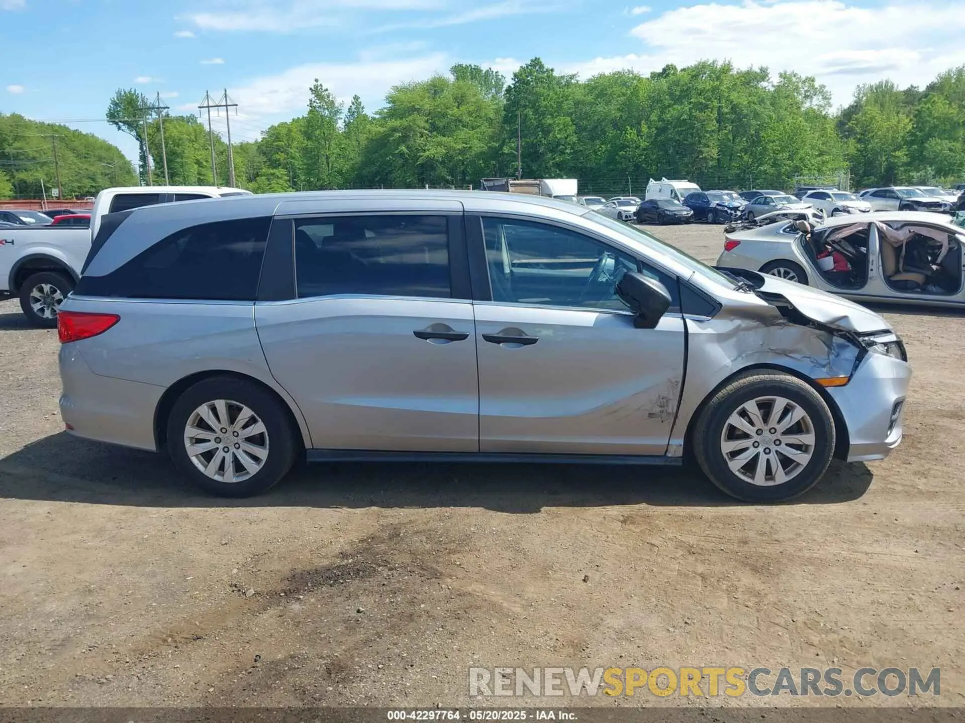 13 Photograph of a damaged car 5FNRL6H25KB022751 HONDA ODYSSEY 2019