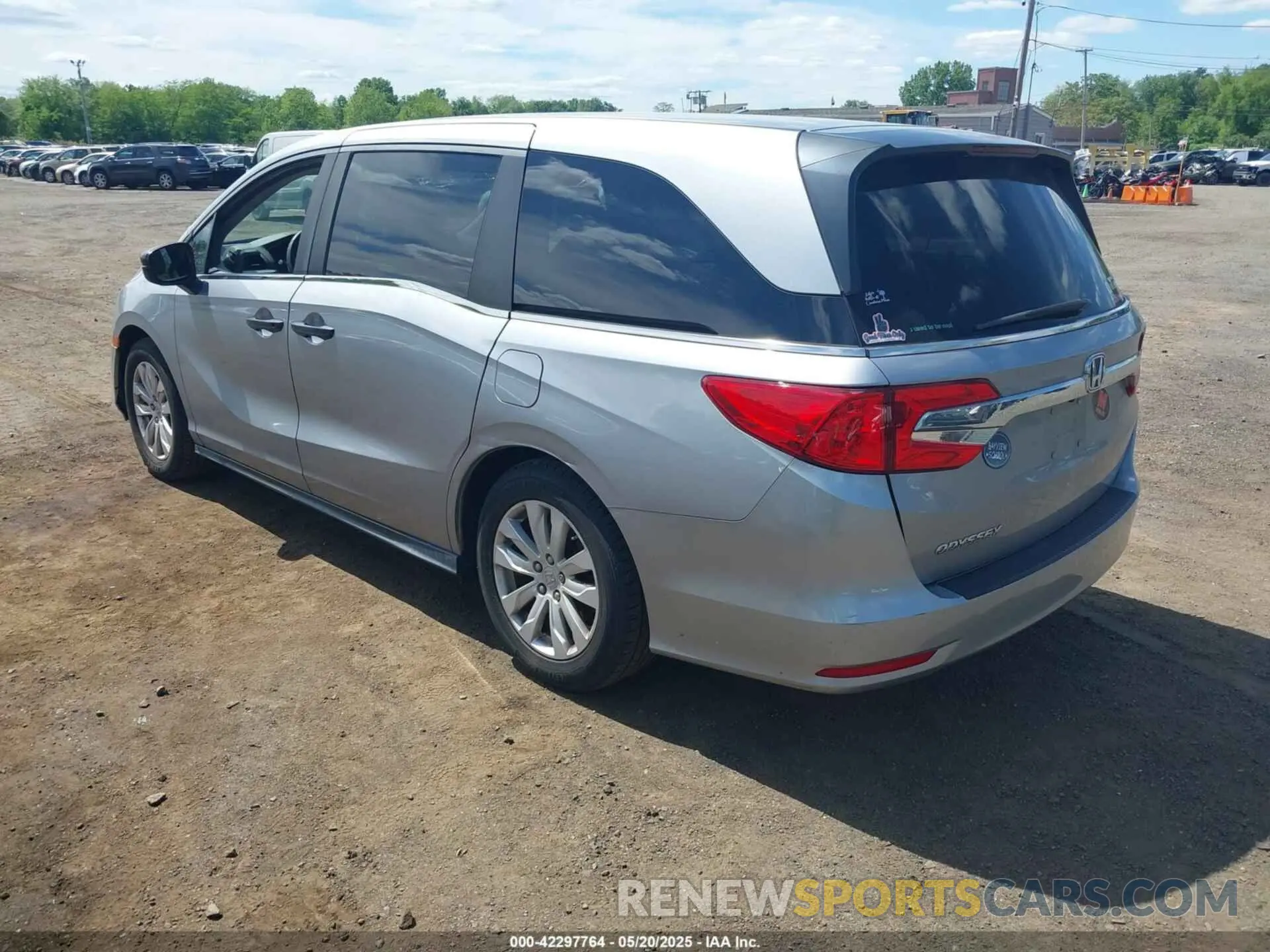 3 Photograph of a damaged car 5FNRL6H25KB022751 HONDA ODYSSEY 2019