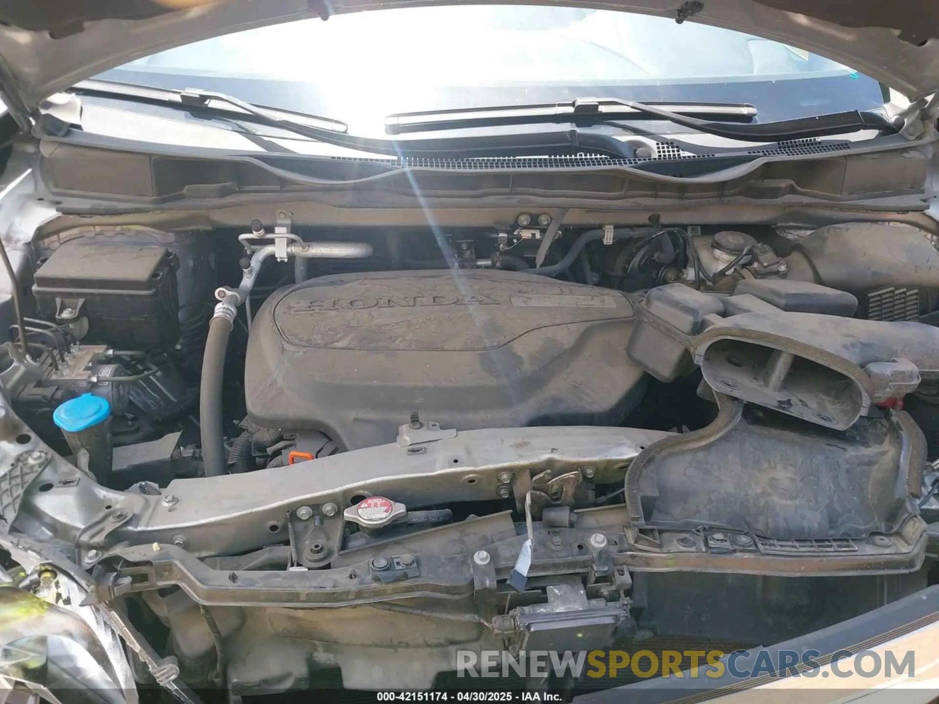 10 Photograph of a damaged car 5FNRL6H51KB138393 HONDA ODYSSEY 2019