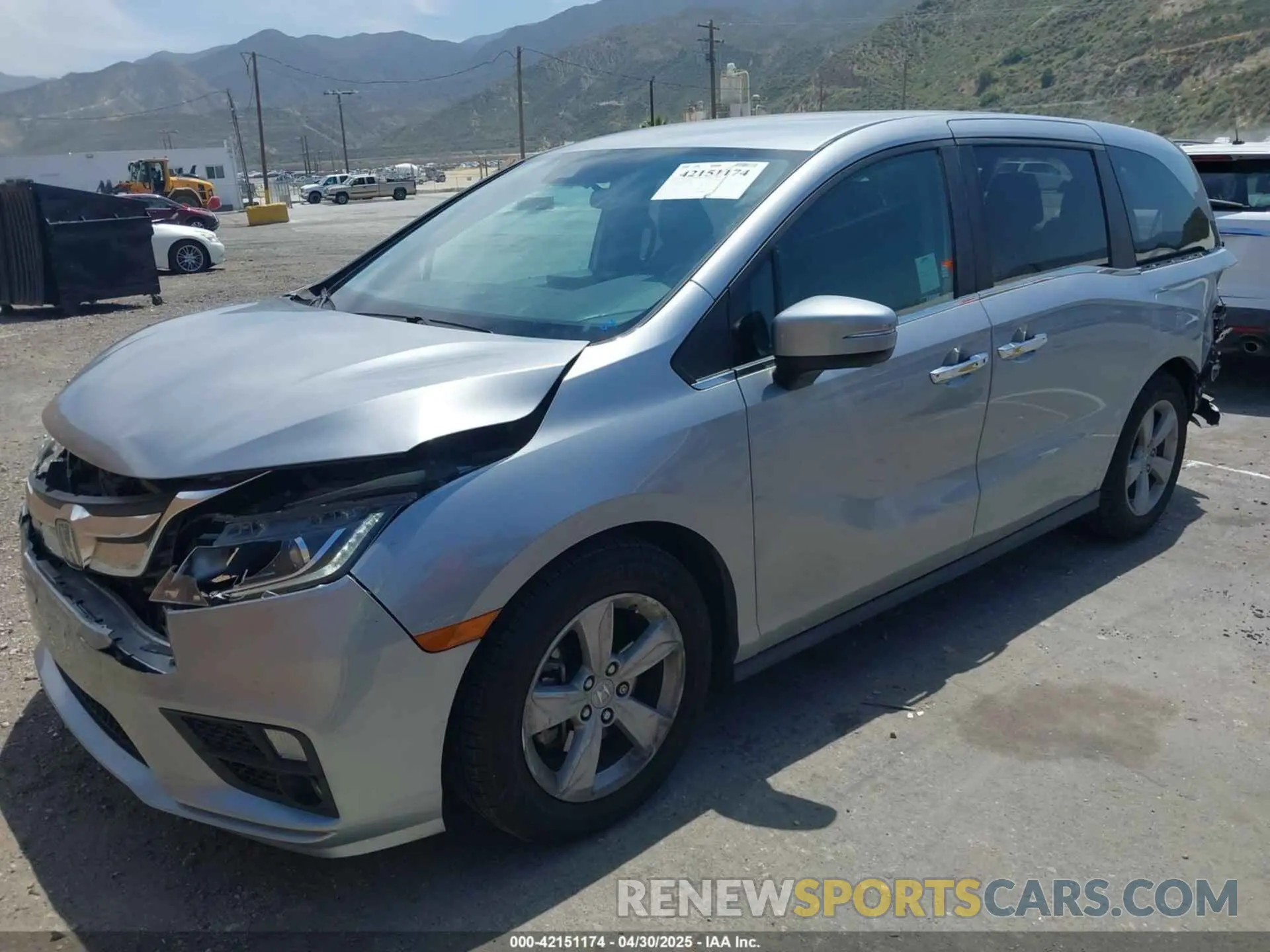 2 Photograph of a damaged car 5FNRL6H51KB138393 HONDA ODYSSEY 2019