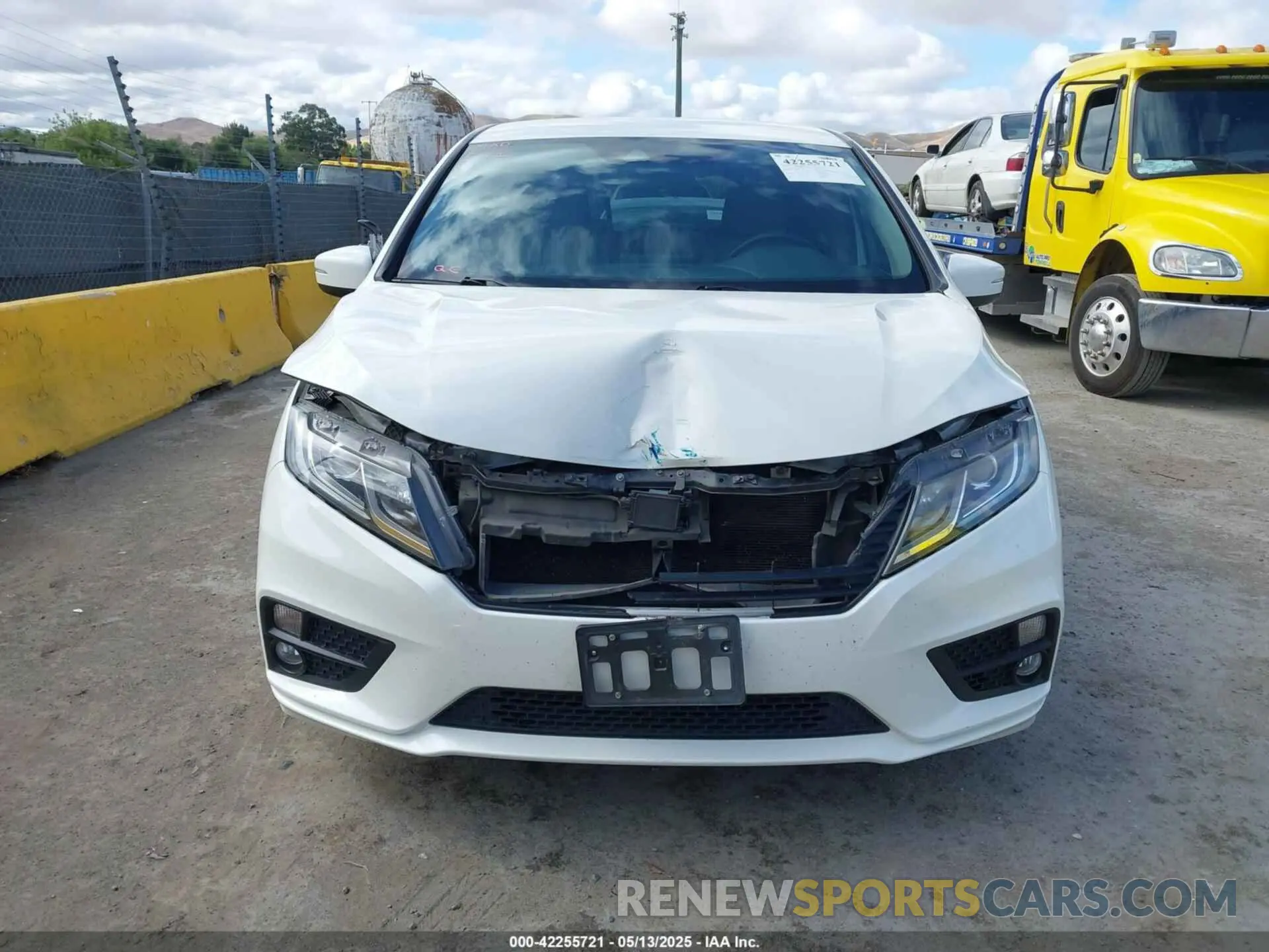 12 Photograph of a damaged car 5FNRL6H53KB049263 HONDA ODYSSEY 2019