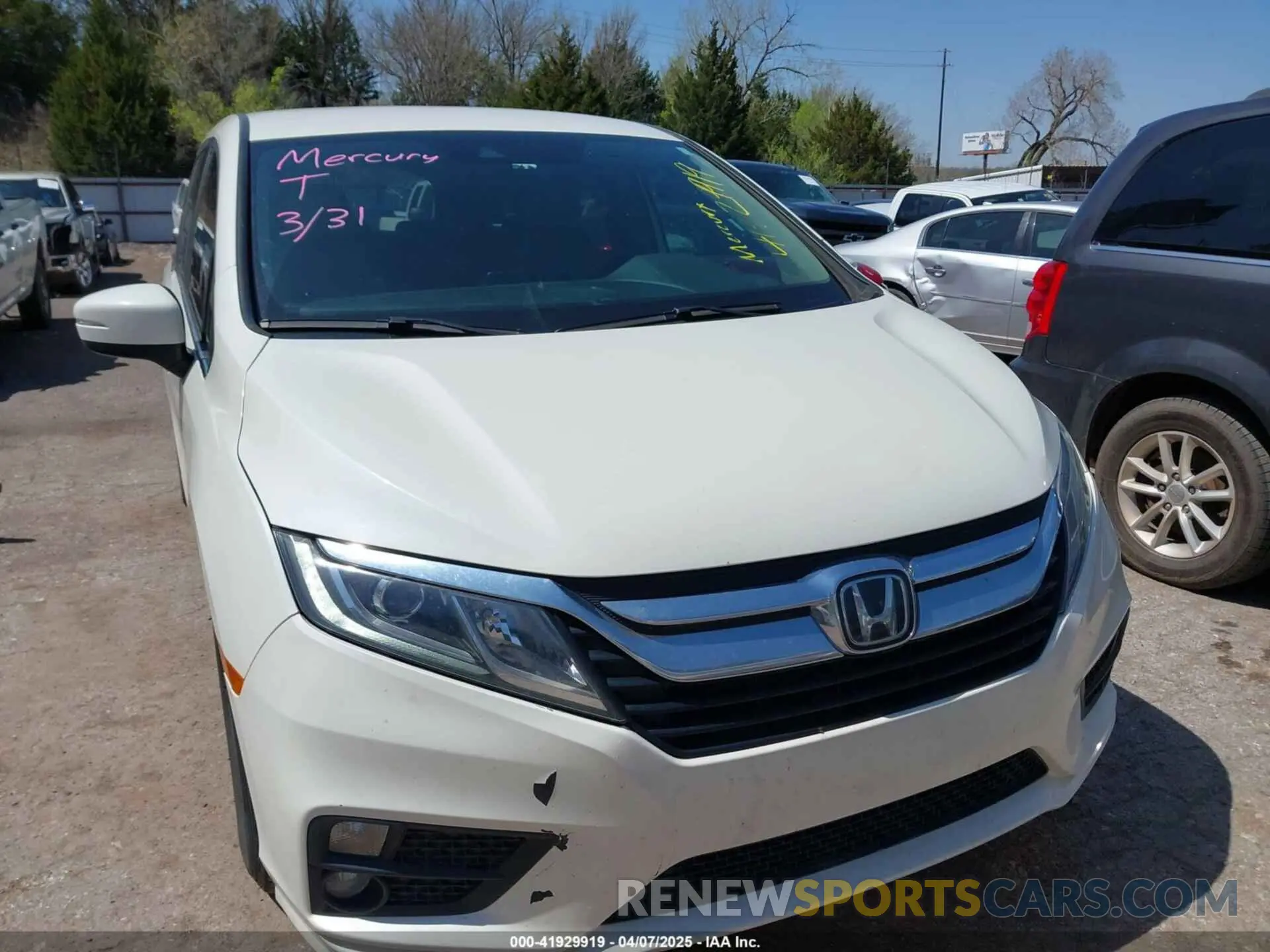 6 Photograph of a damaged car 5FNRL6H54KB053841 HONDA ODYSSEY 2019