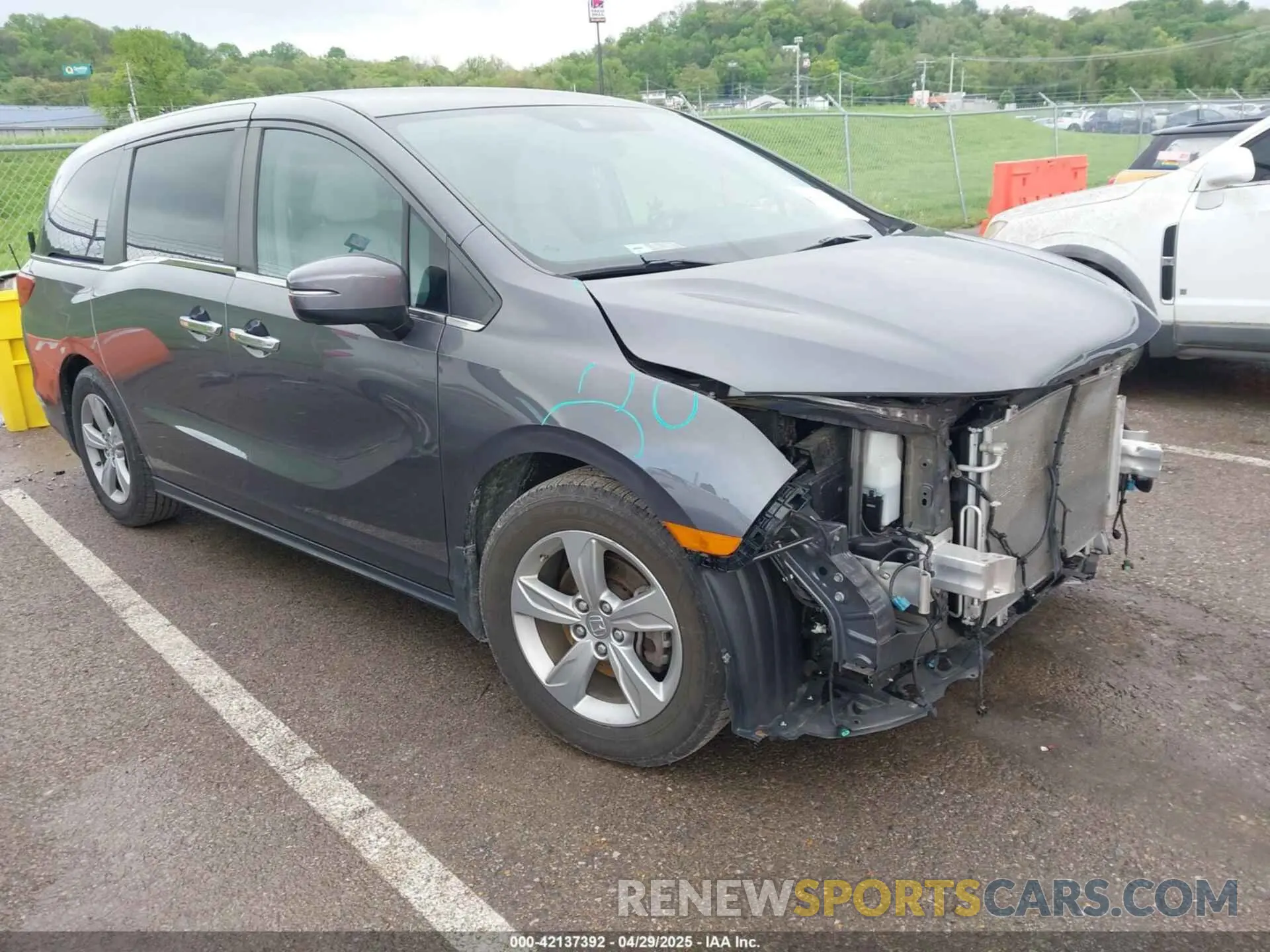 1 Photograph of a damaged car 5FNRL6H54KB096866 HONDA ODYSSEY 2019