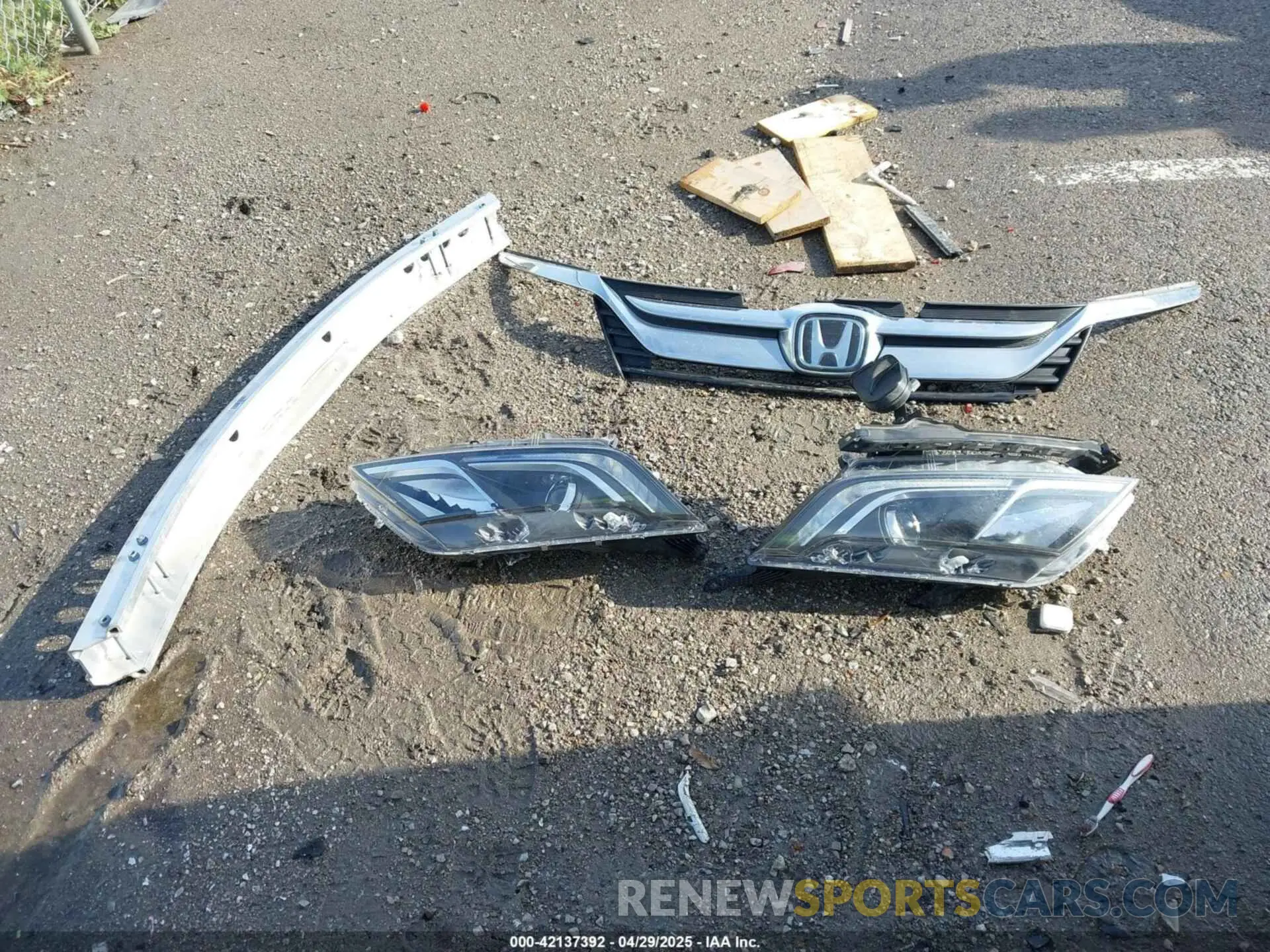 12 Photograph of a damaged car 5FNRL6H54KB096866 HONDA ODYSSEY 2019