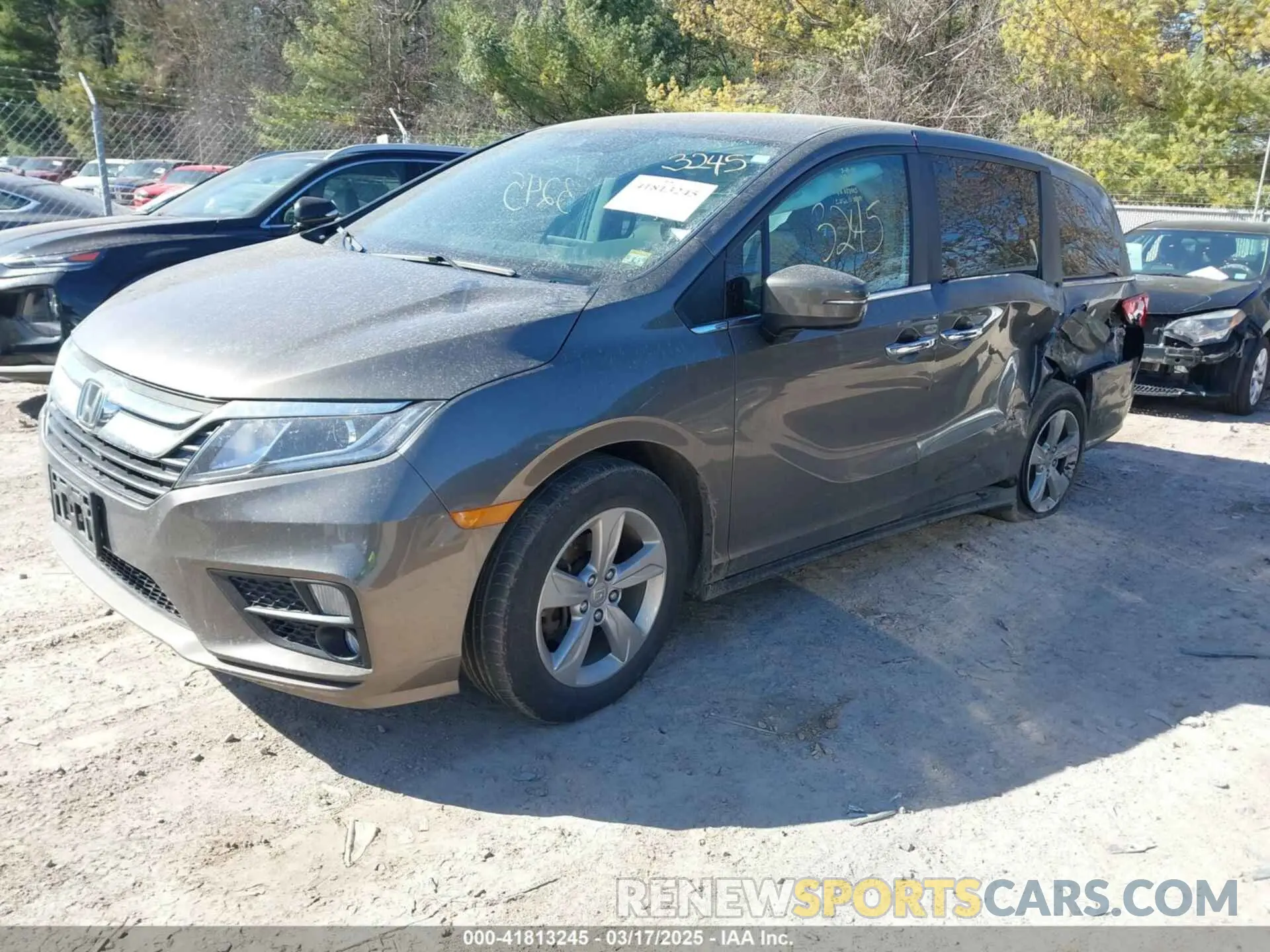 2 Photograph of a damaged car 5FNRL6H57KB023443 HONDA ODYSSEY 2019