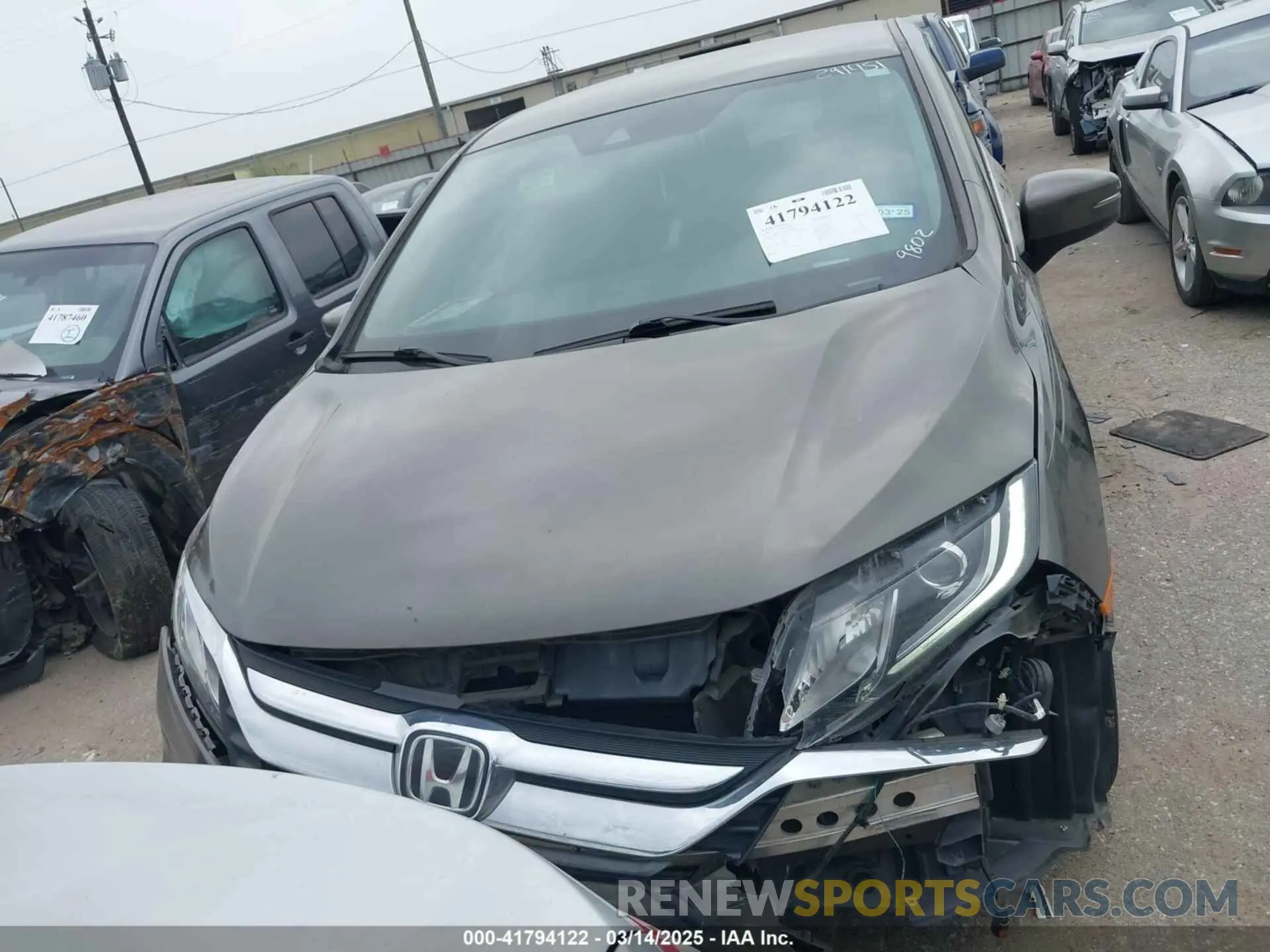 12 Photograph of a damaged car 5FNRL6H57KB049802 HONDA ODYSSEY 2019