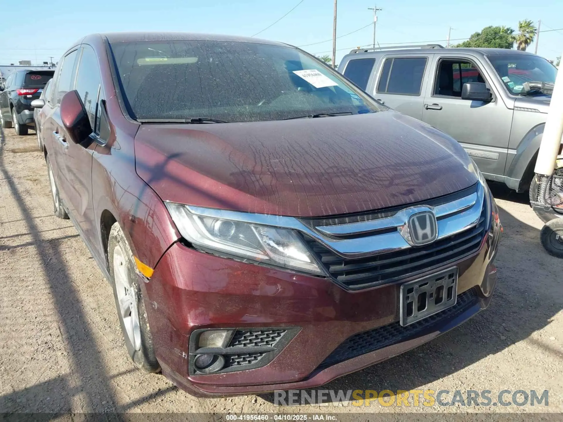 1 Photograph of a damaged car 5FNRL6H57KB133182 HONDA ODYSSEY 2019
