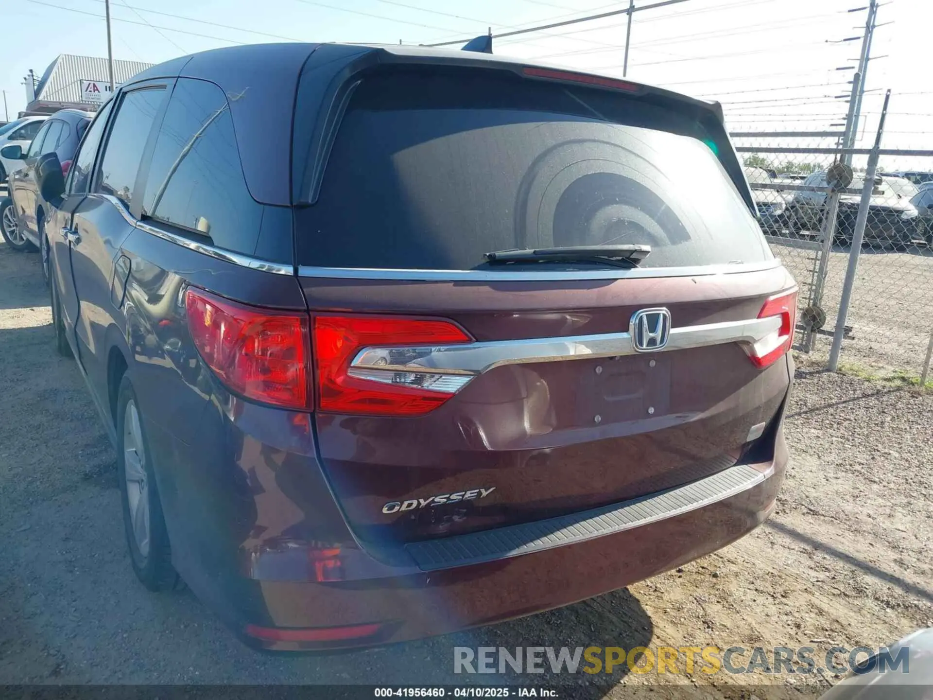 3 Photograph of a damaged car 5FNRL6H57KB133182 HONDA ODYSSEY 2019