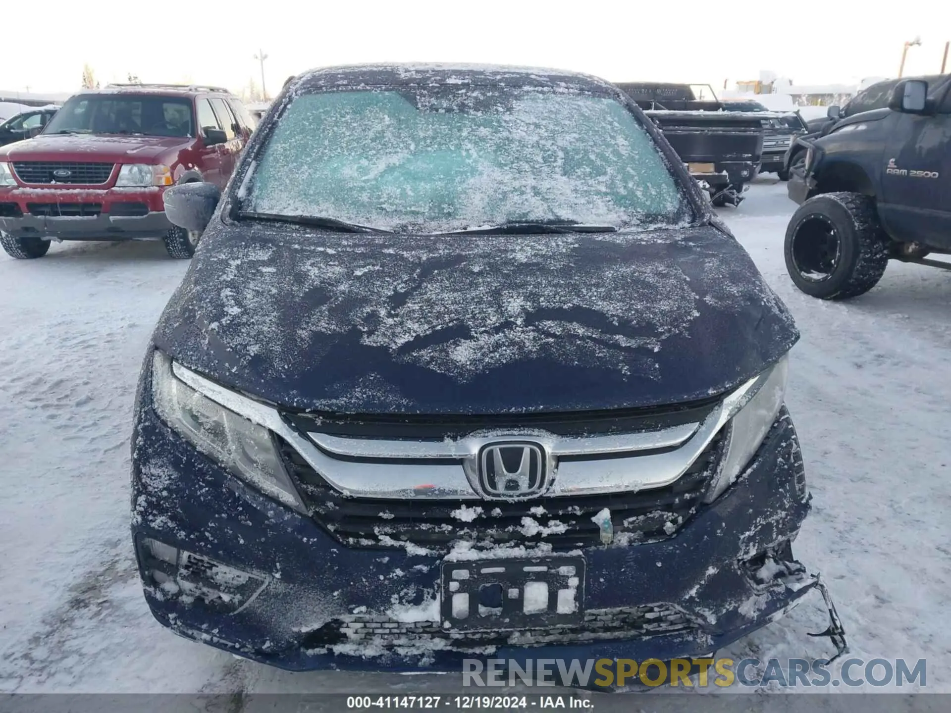 12 Photograph of a damaged car 5FNRL6H58KB070075 HONDA ODYSSEY 2019