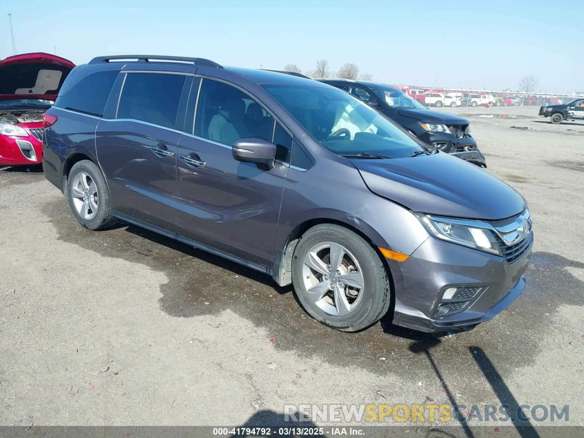 1 Photograph of a damaged car 5FNRL6H59KB131319 HONDA ODYSSEY 2019