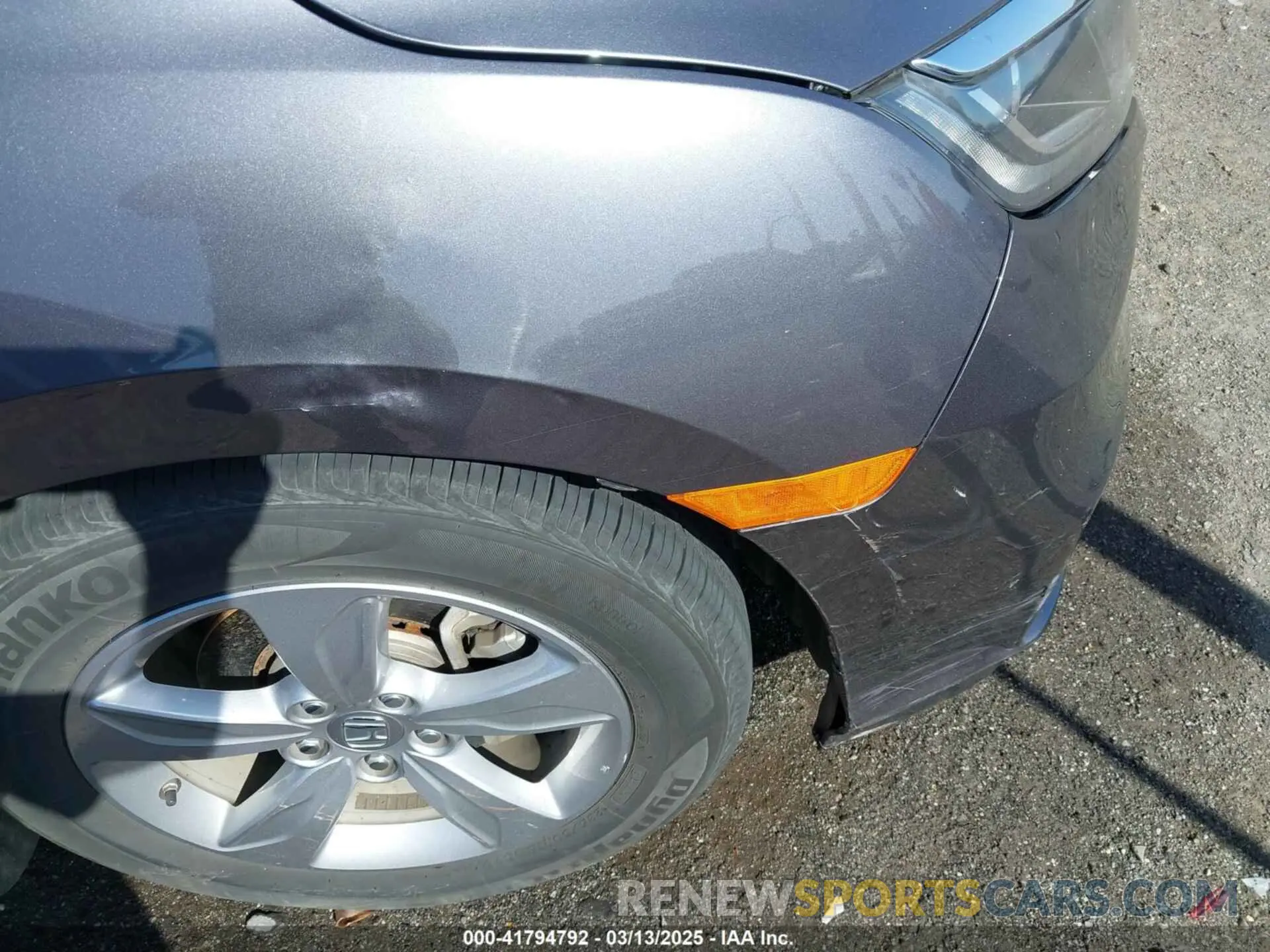 19 Photograph of a damaged car 5FNRL6H59KB131319 HONDA ODYSSEY 2019