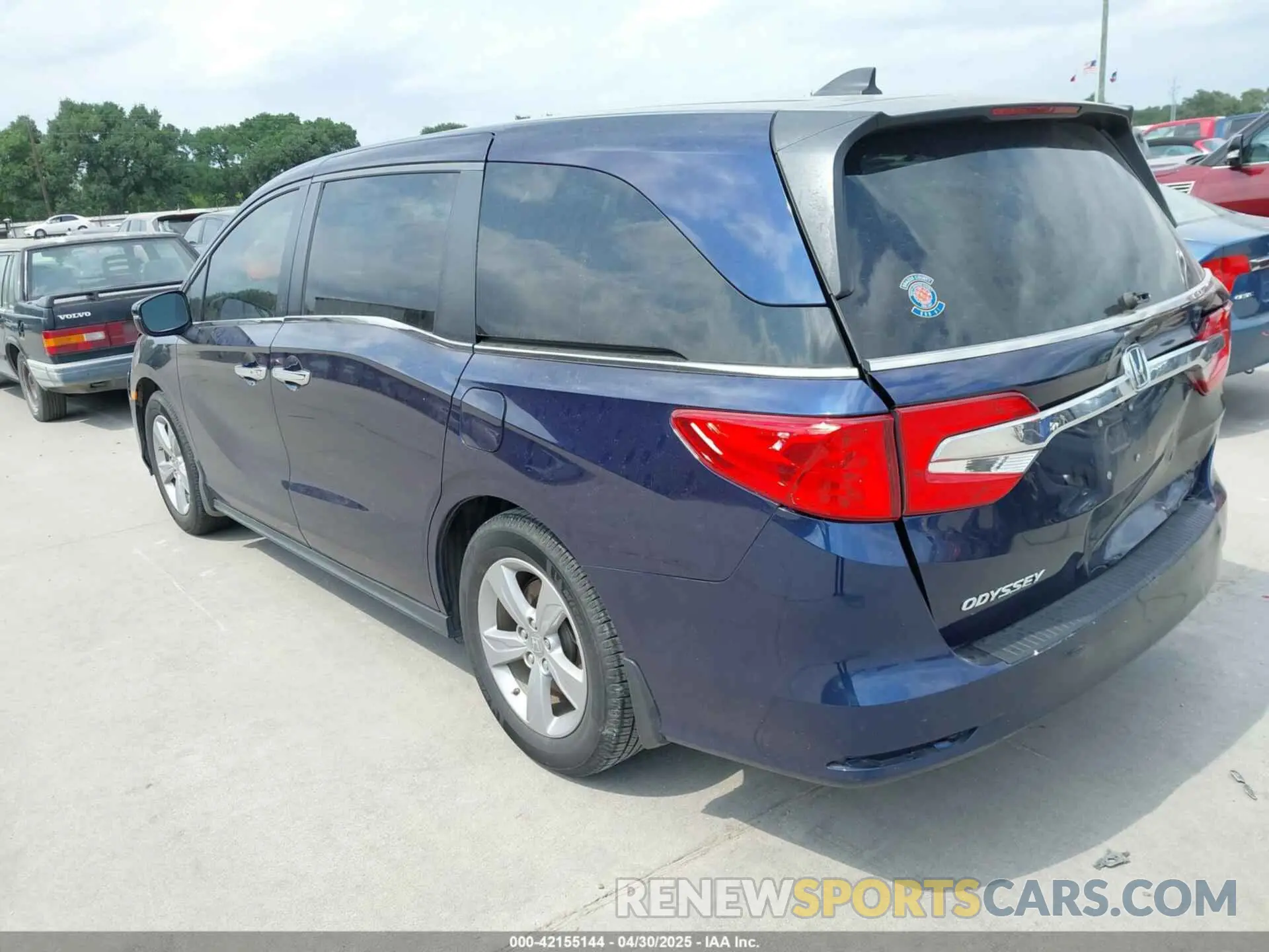 3 Photograph of a damaged car 5FNRL6H59KB135936 HONDA ODYSSEY 2019