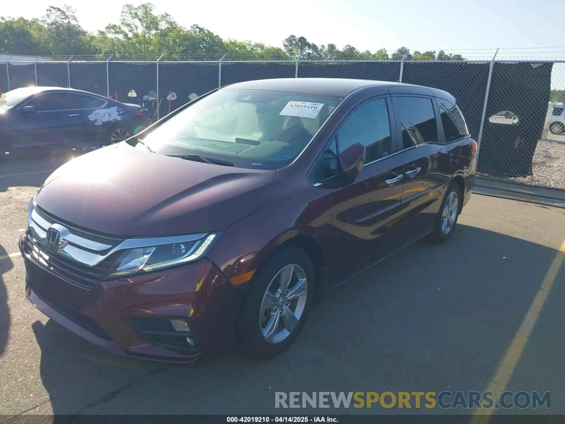 2 Photograph of a damaged car 5FNRL6H5XKB125738 HONDA ODYSSEY 2019