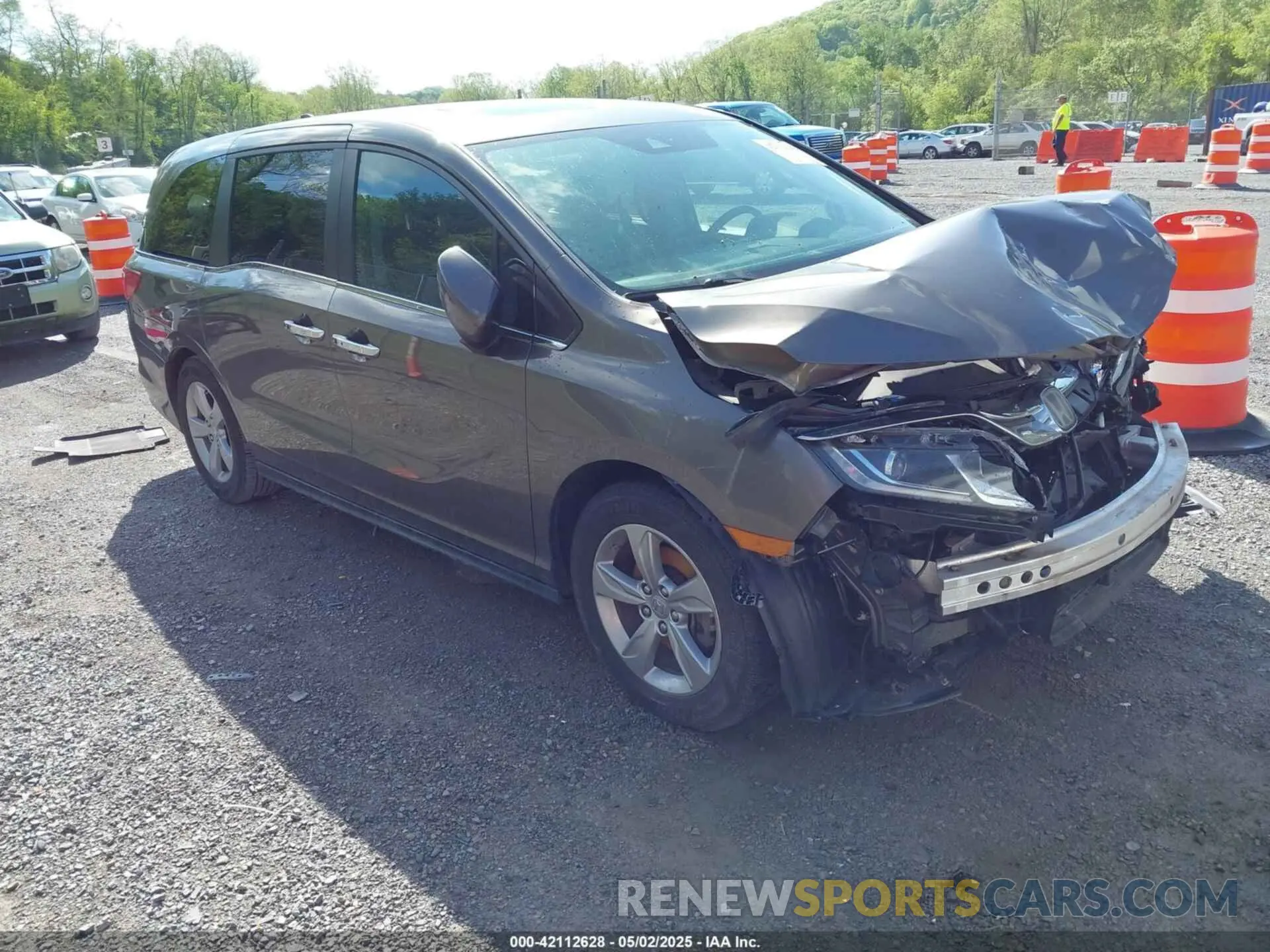 1 Photograph of a damaged car 5FNRL6H71KB019129 HONDA ODYSSEY 2019