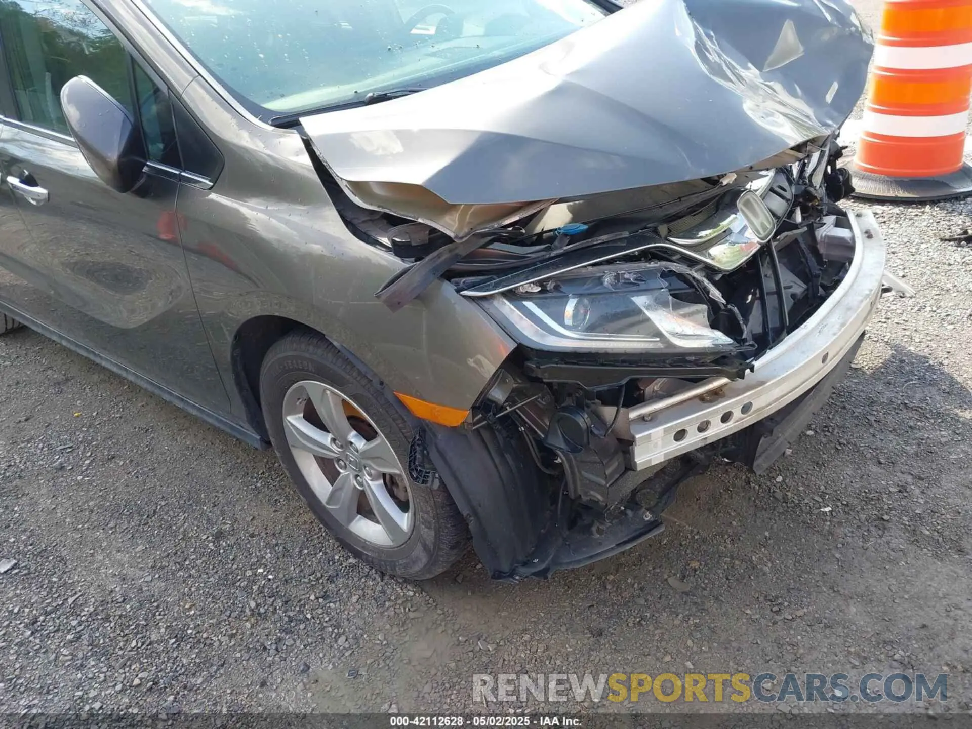 18 Photograph of a damaged car 5FNRL6H71KB019129 HONDA ODYSSEY 2019