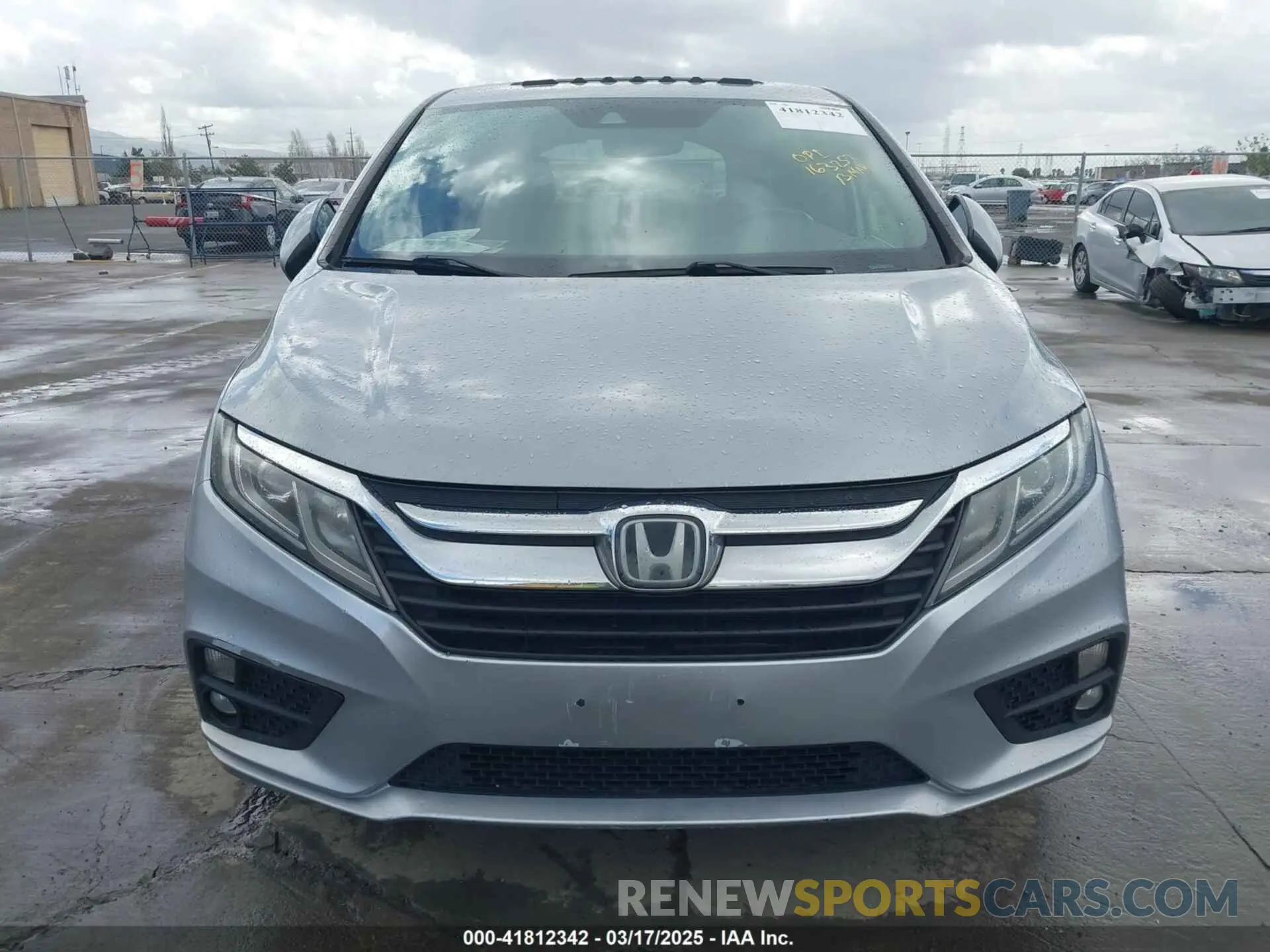 6 Photograph of a damaged car 5FNRL6H71KB043172 HONDA ODYSSEY 2019