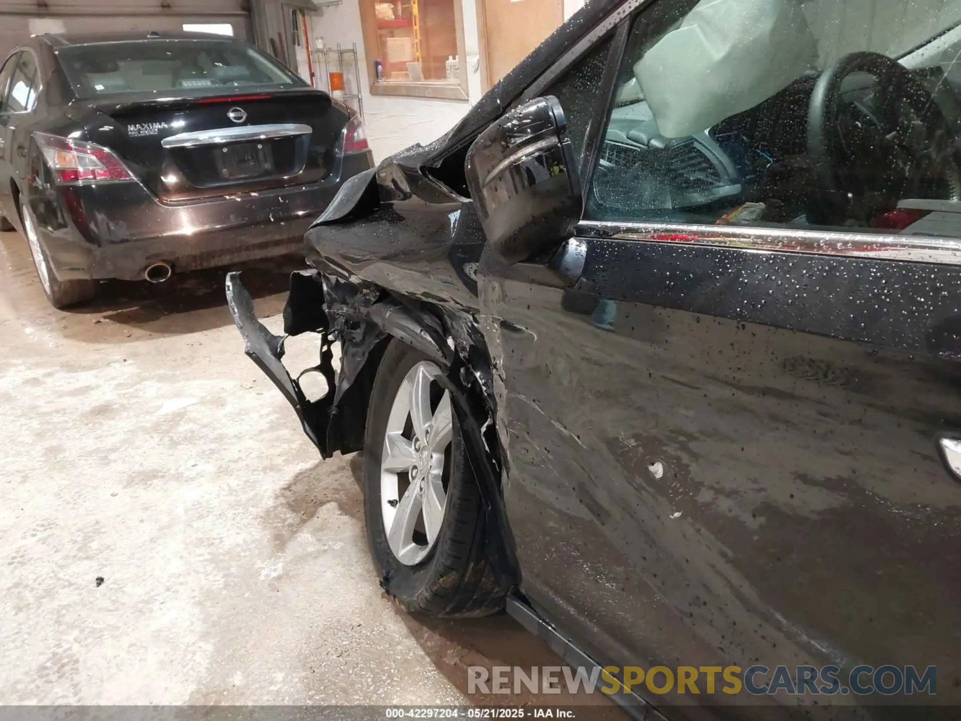 19 Photograph of a damaged car 5FNRL6H71KB044497 HONDA ODYSSEY 2019
