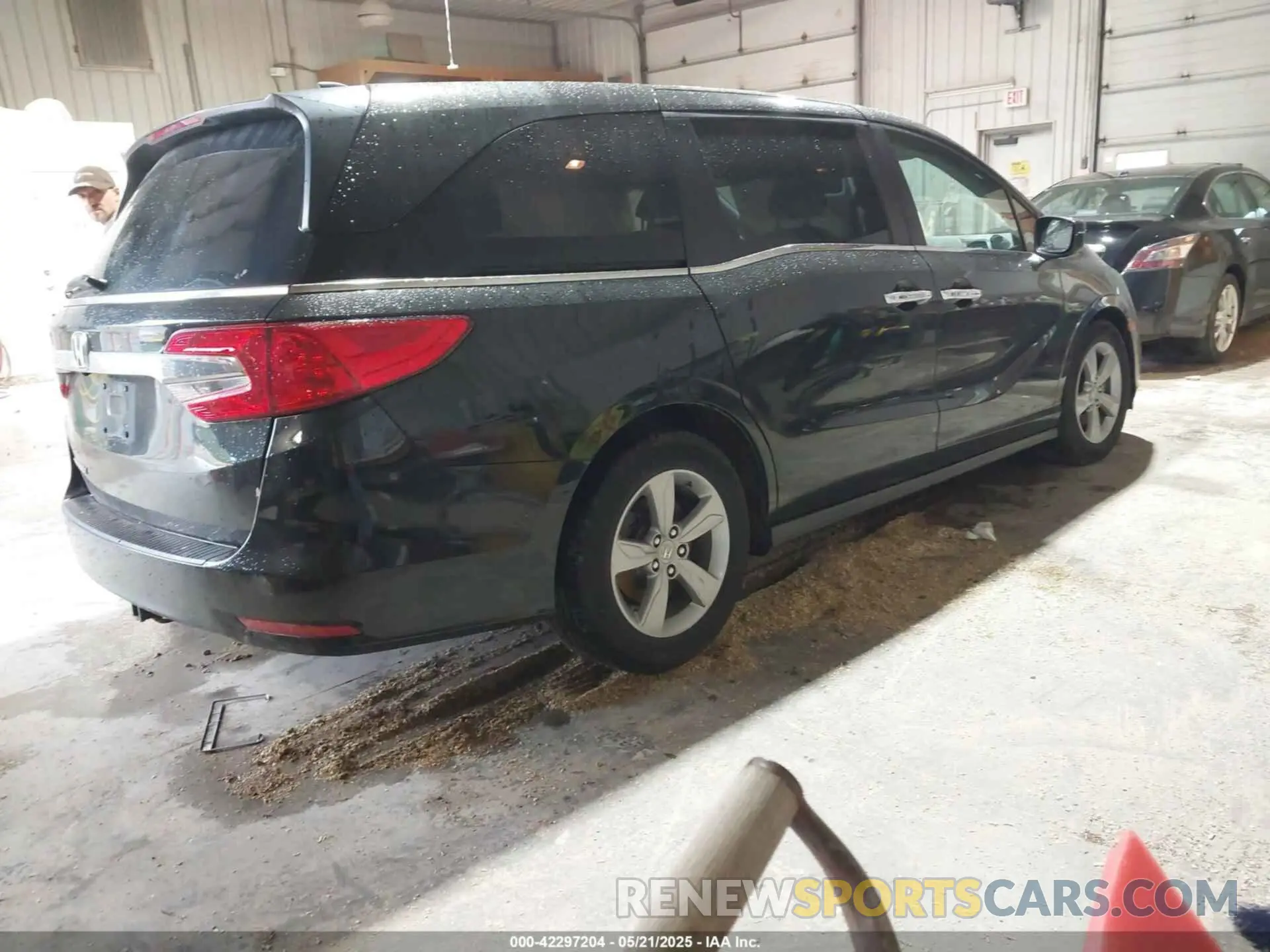 4 Photograph of a damaged car 5FNRL6H71KB044497 HONDA ODYSSEY 2019
