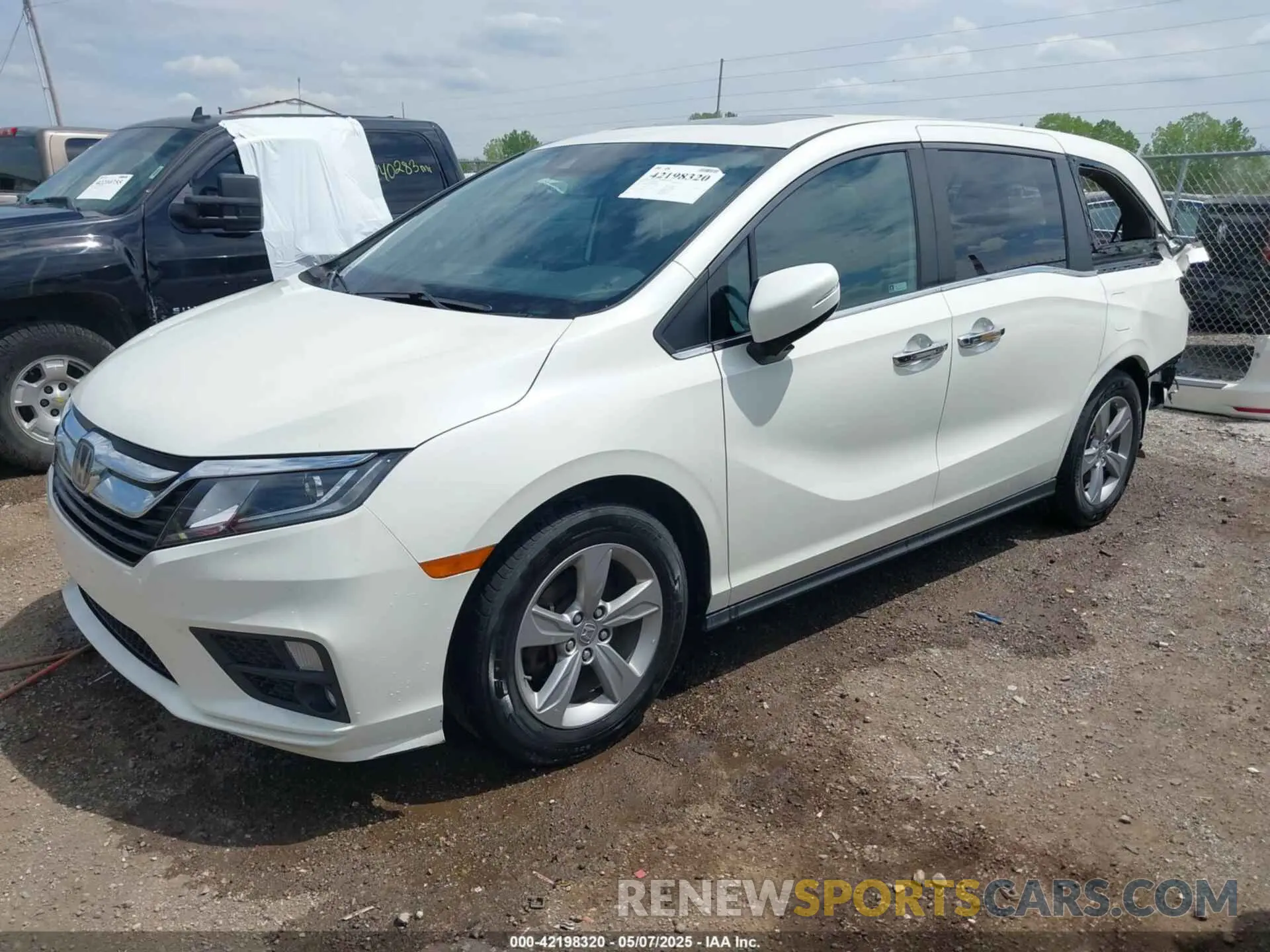 2 Photograph of a damaged car 5FNRL6H71KB081808 HONDA ODYSSEY 2019