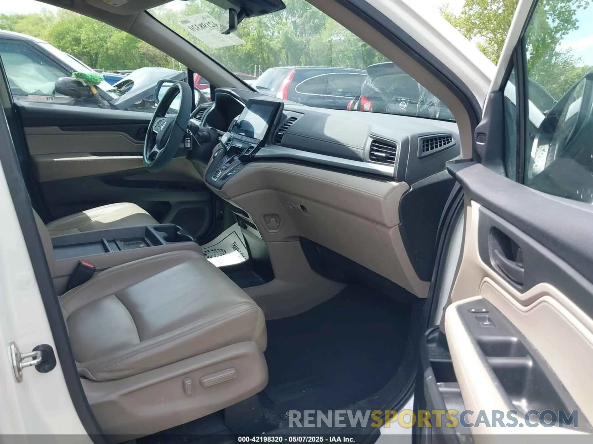 5 Photograph of a damaged car 5FNRL6H71KB081808 HONDA ODYSSEY 2019