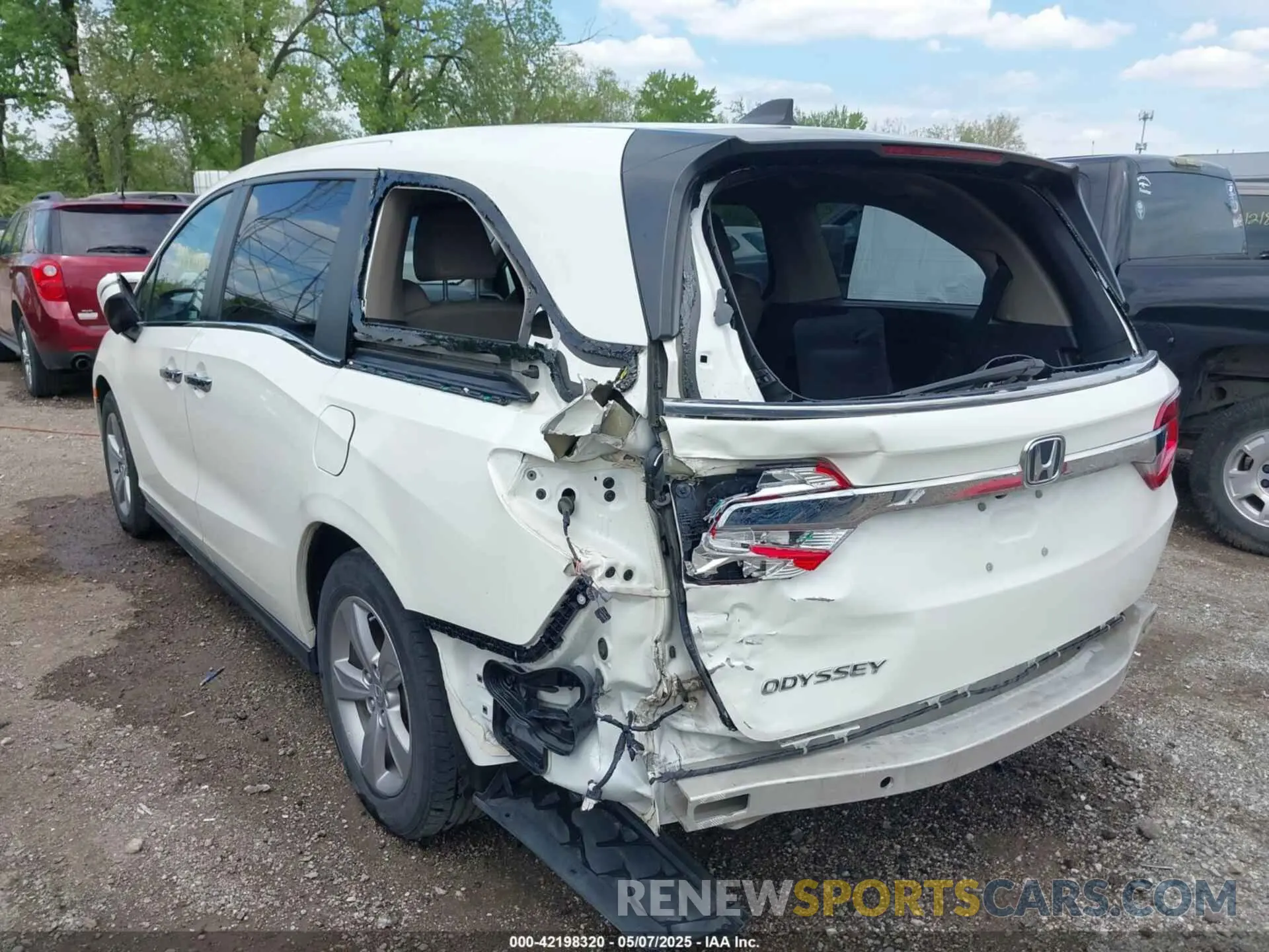 6 Photograph of a damaged car 5FNRL6H71KB081808 HONDA ODYSSEY 2019