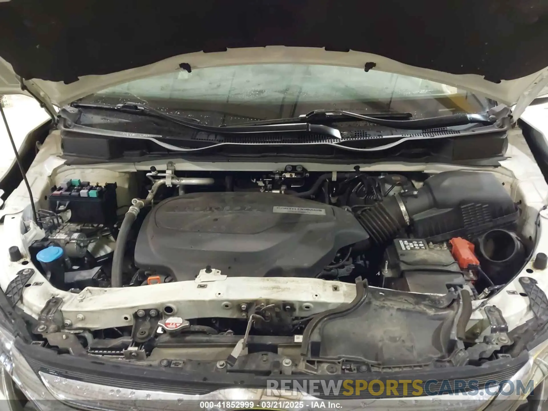 10 Photograph of a damaged car 5FNRL6H71KB095367 HONDA ODYSSEY 2019
