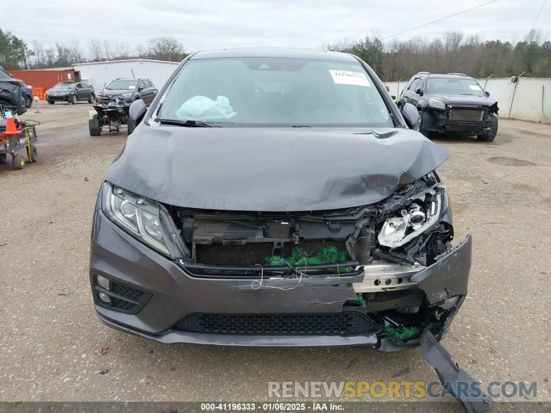 12 Photograph of a damaged car 5FNRL6H72KB078335 HONDA ODYSSEY 2019