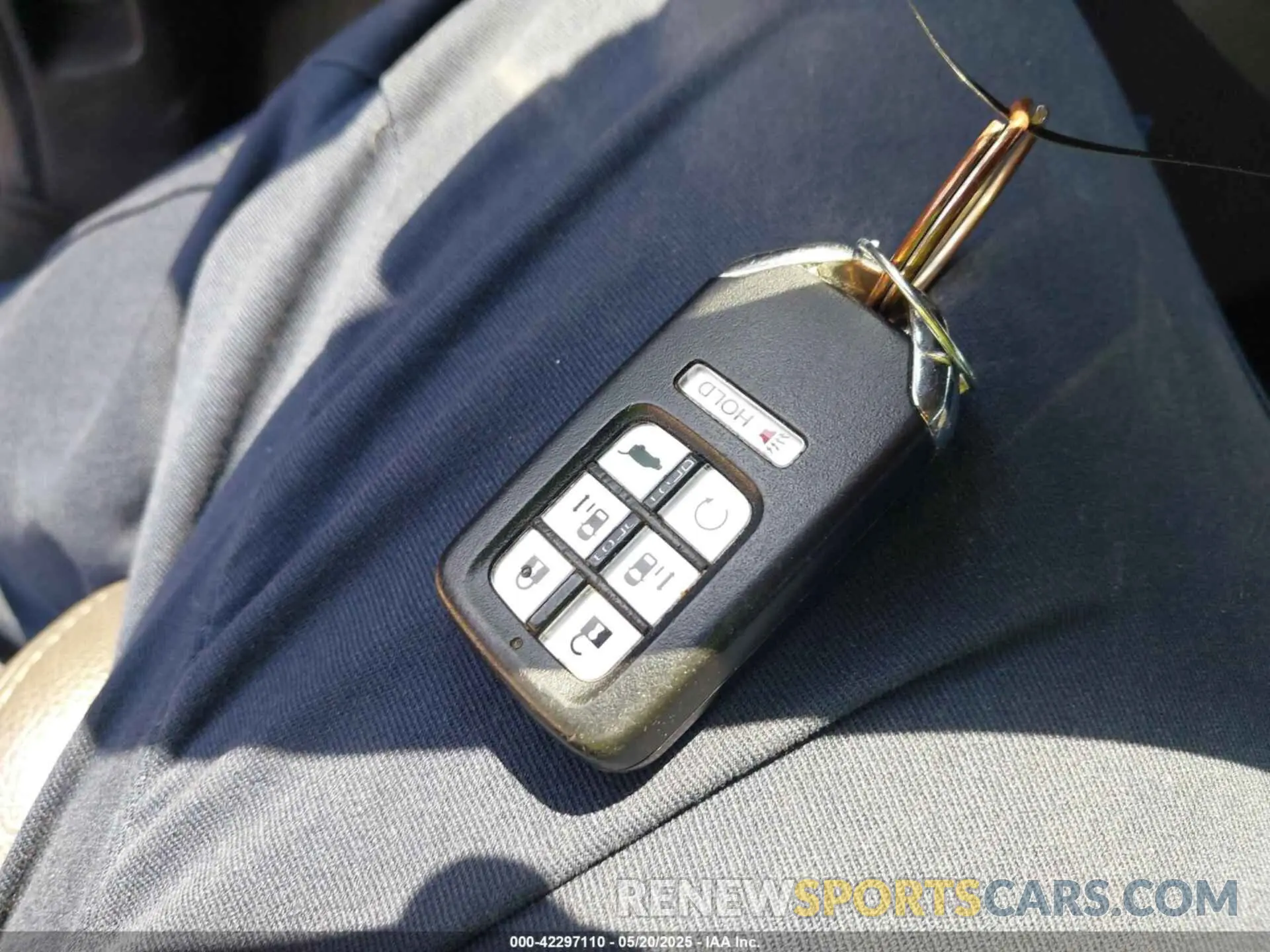11 Photograph of a damaged car 5FNRL6H72KB083499 HONDA ODYSSEY 2019