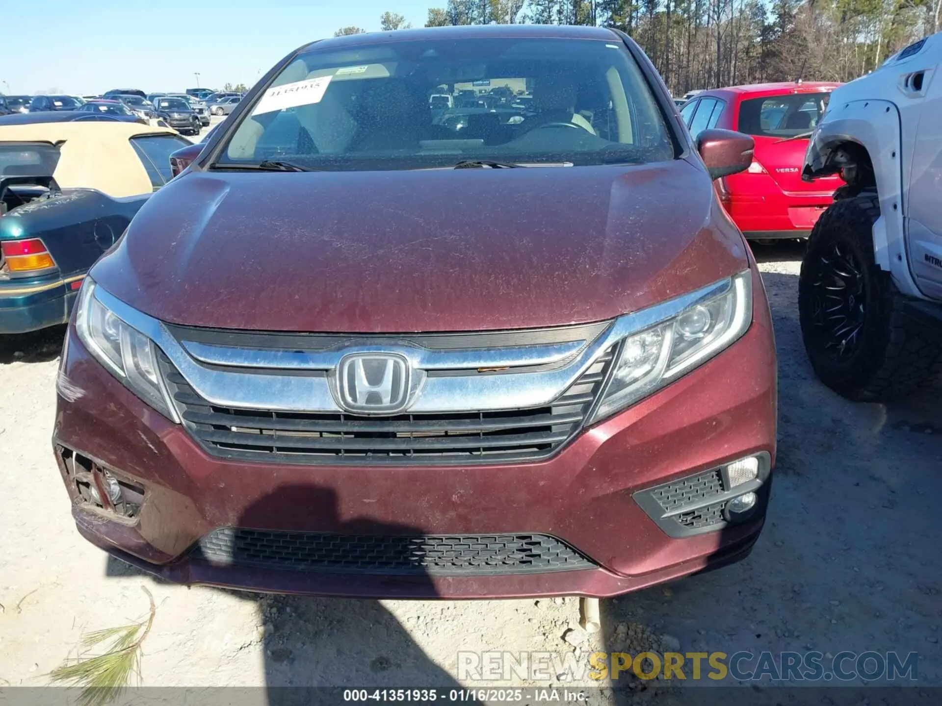 12 Photograph of a damaged car 5FNRL6H72KB125282 HONDA ODYSSEY 2019