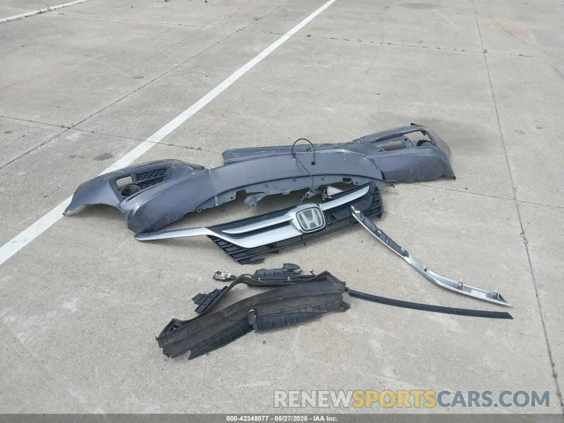 12 Photograph of a damaged car 5FNRL6H73KB001411 HONDA ODYSSEY 2019