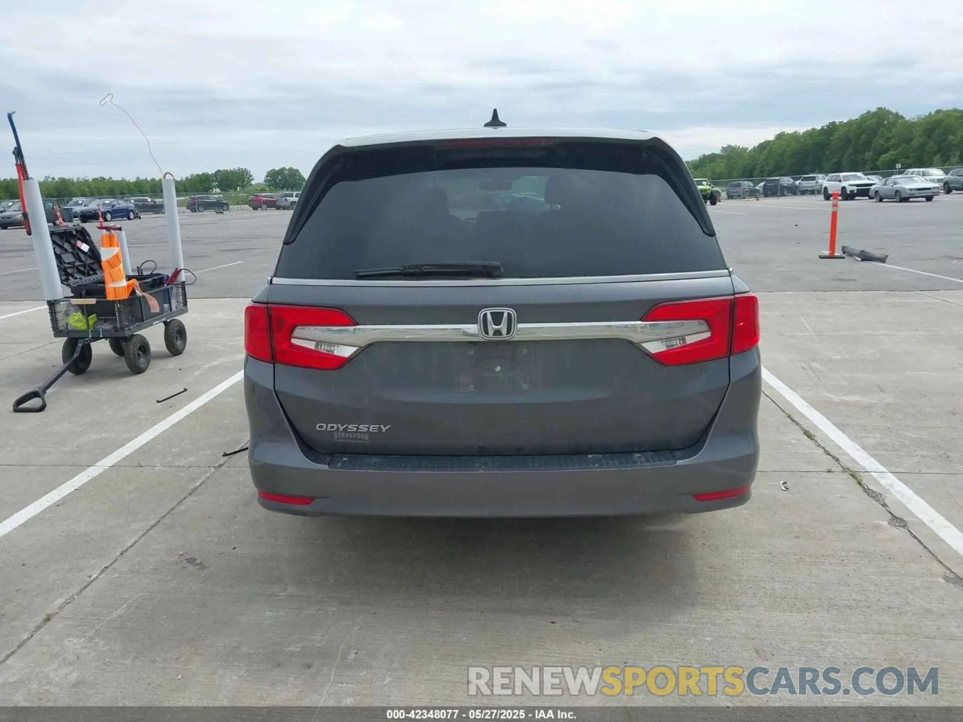 17 Photograph of a damaged car 5FNRL6H73KB001411 HONDA ODYSSEY 2019