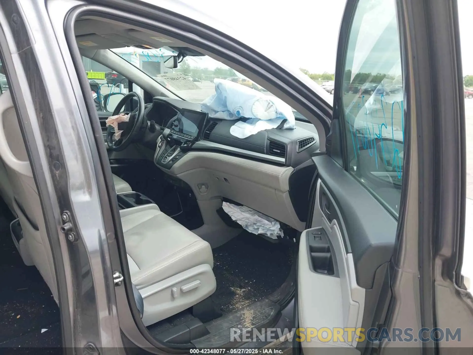 5 Photograph of a damaged car 5FNRL6H73KB001411 HONDA ODYSSEY 2019
