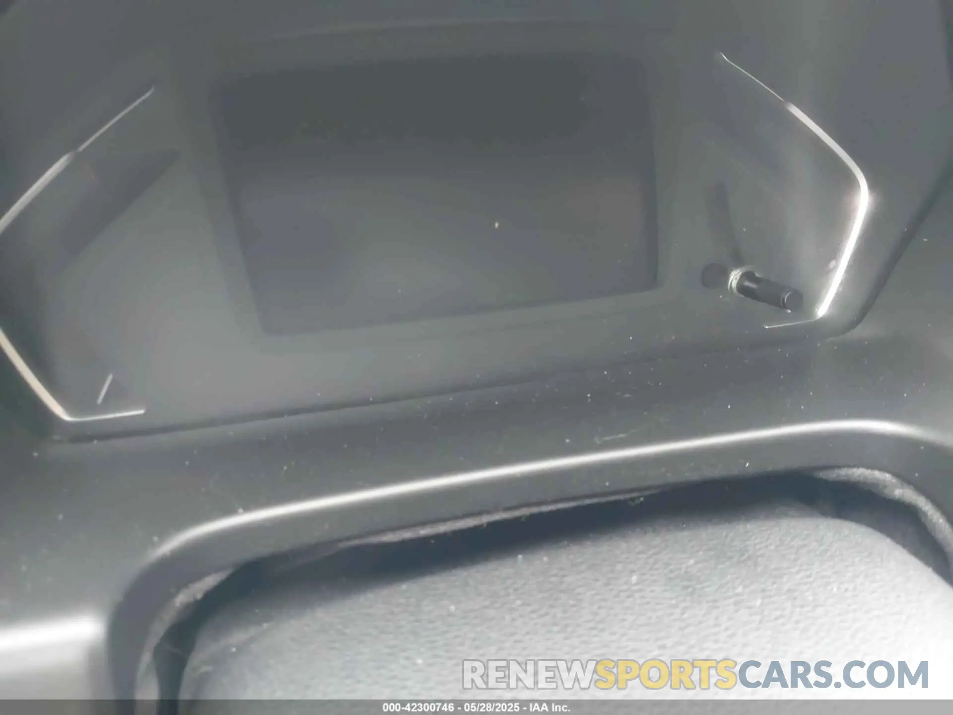 14 Photograph of a damaged car 5FNRL6H73KB001750 HONDA ODYSSEY 2019