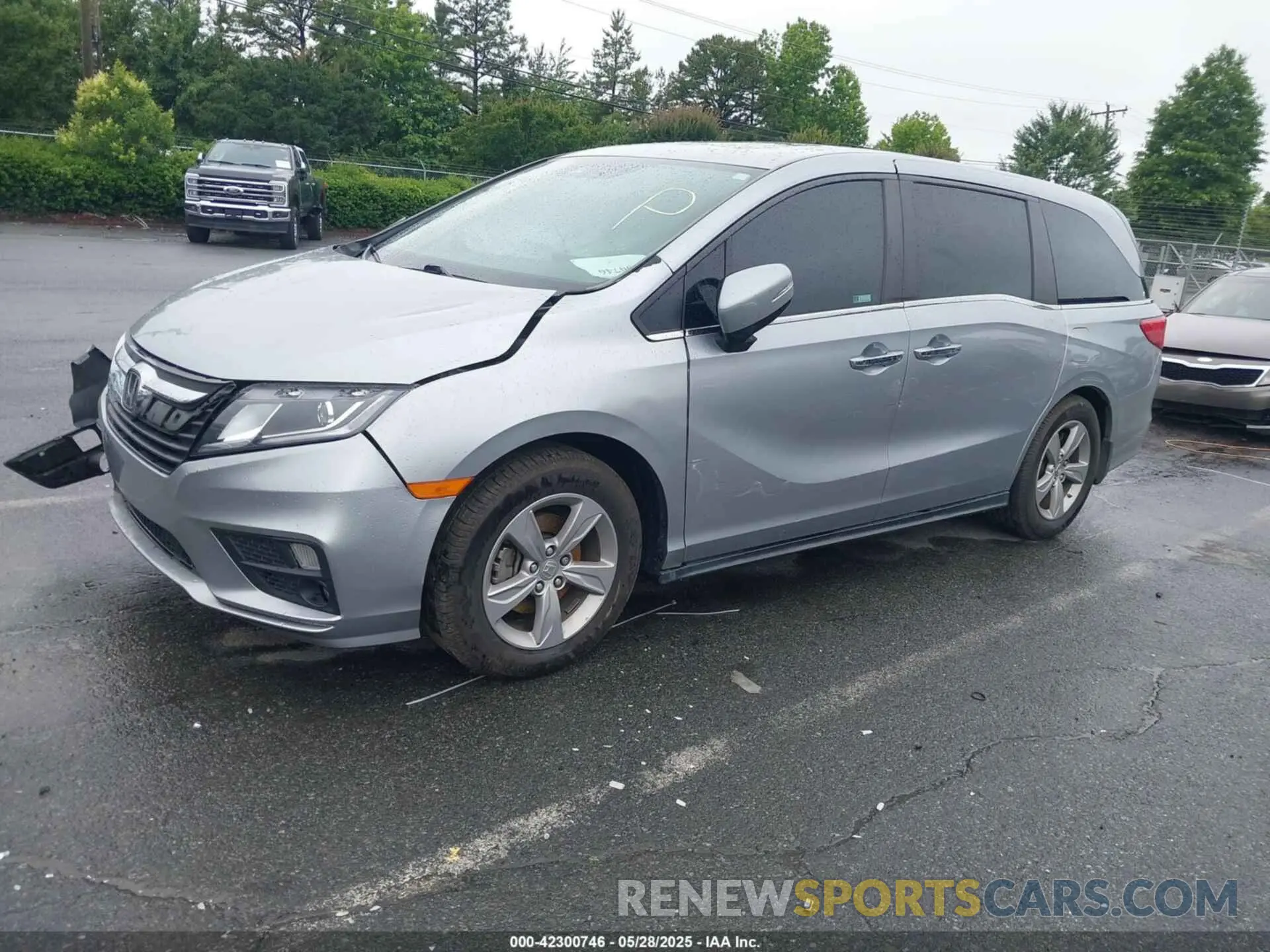 2 Photograph of a damaged car 5FNRL6H73KB001750 HONDA ODYSSEY 2019