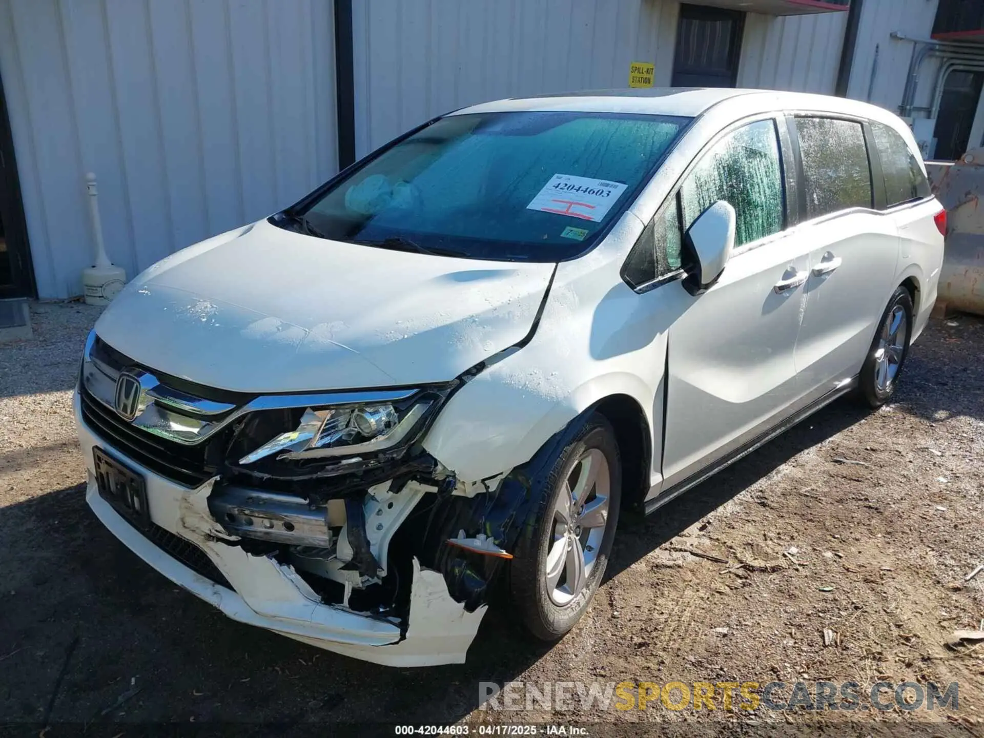 2 Photograph of a damaged car 5FNRL6H74KB015835 HONDA ODYSSEY 2019