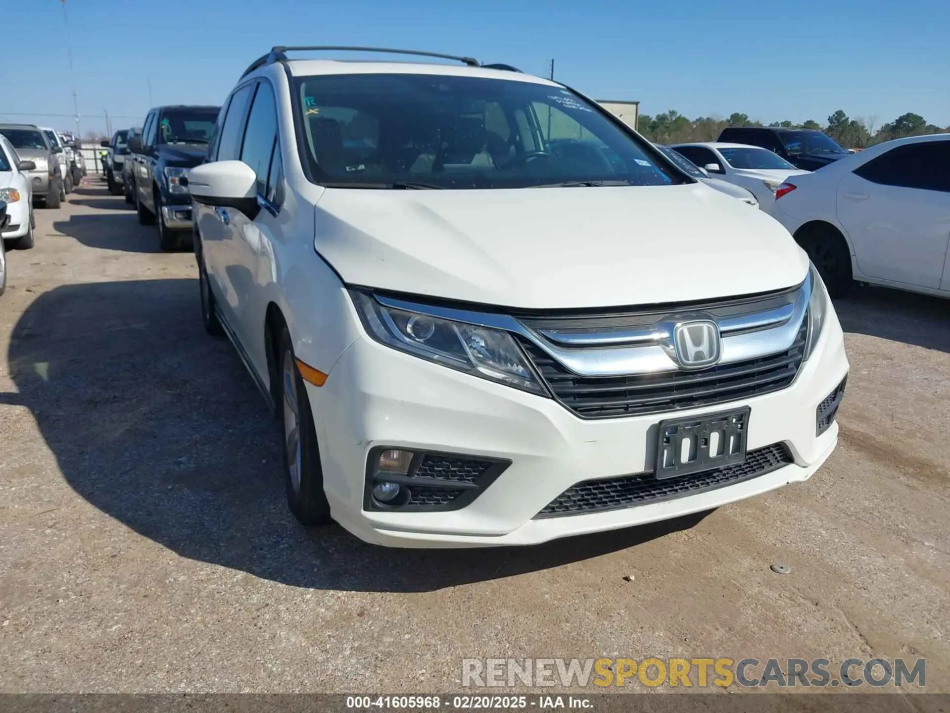 1 Photograph of a damaged car 5FNRL6H74KB047698 HONDA ODYSSEY 2019