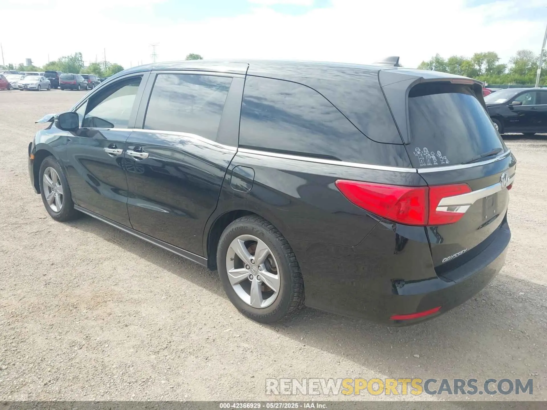 3 Photograph of a damaged car 5FNRL6H74KB106426 HONDA ODYSSEY 2019