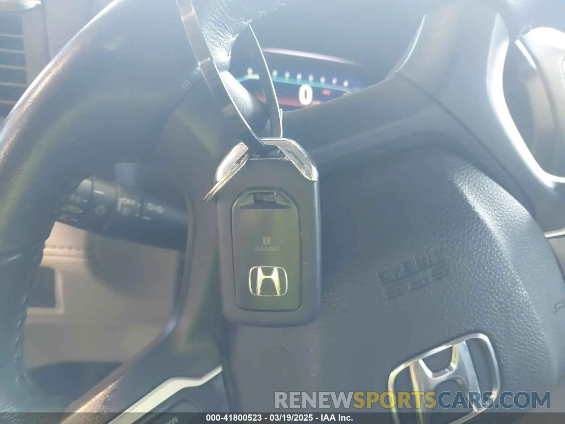 11 Photograph of a damaged car 5FNRL6H74KB126773 HONDA ODYSSEY 2019